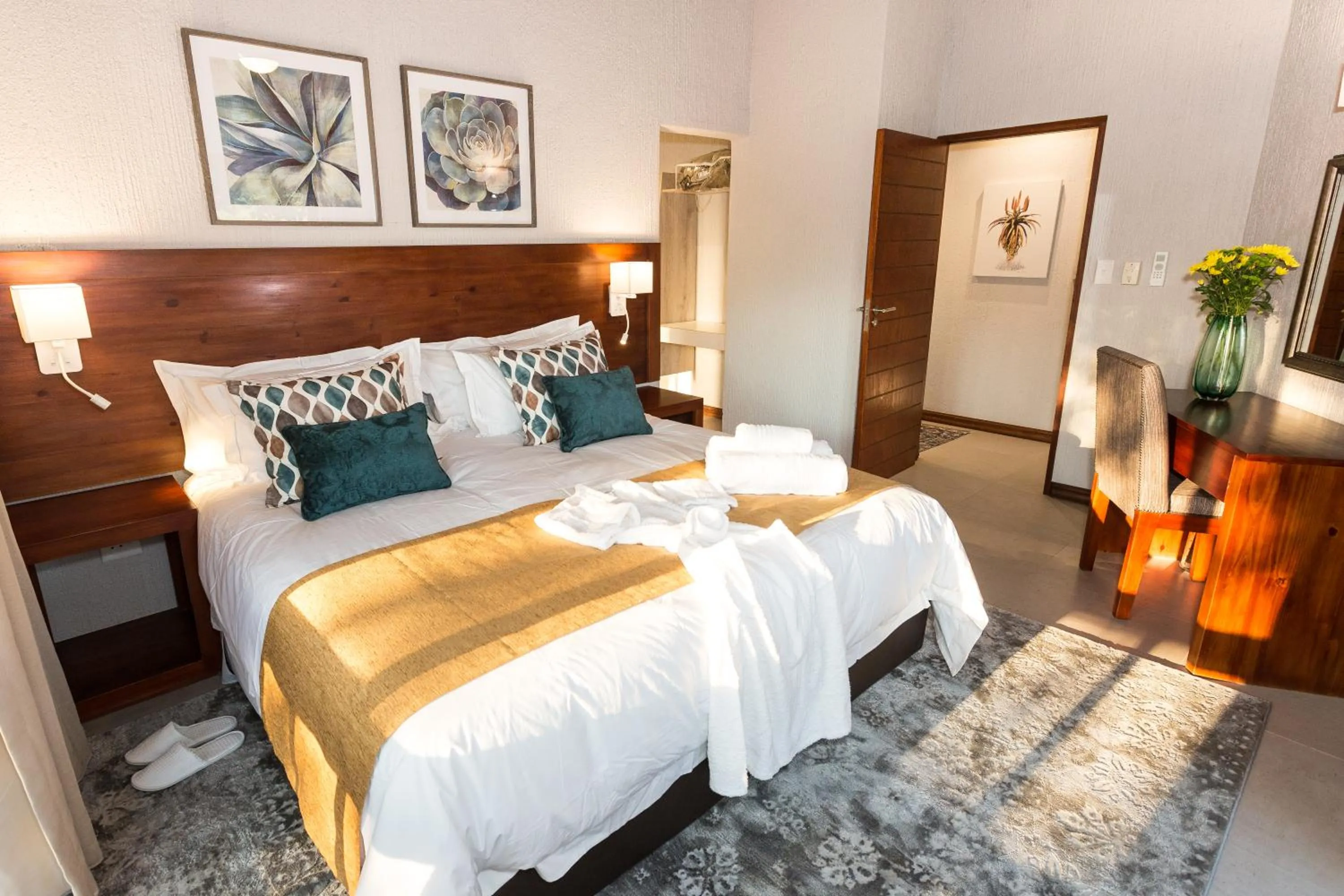 Bedroom, Bed in Kruger Park Lodge Unit No. 612