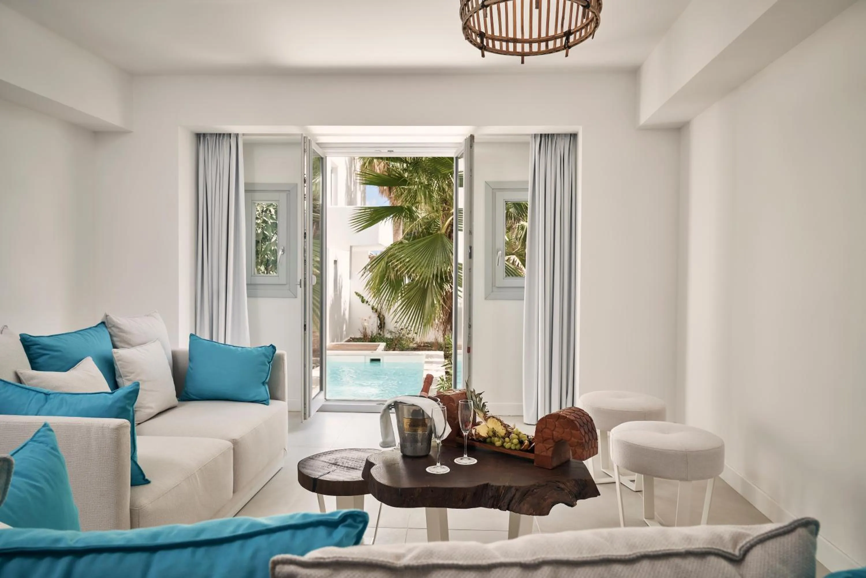 Living room in Nikki Beach Resort & Spa Santorini