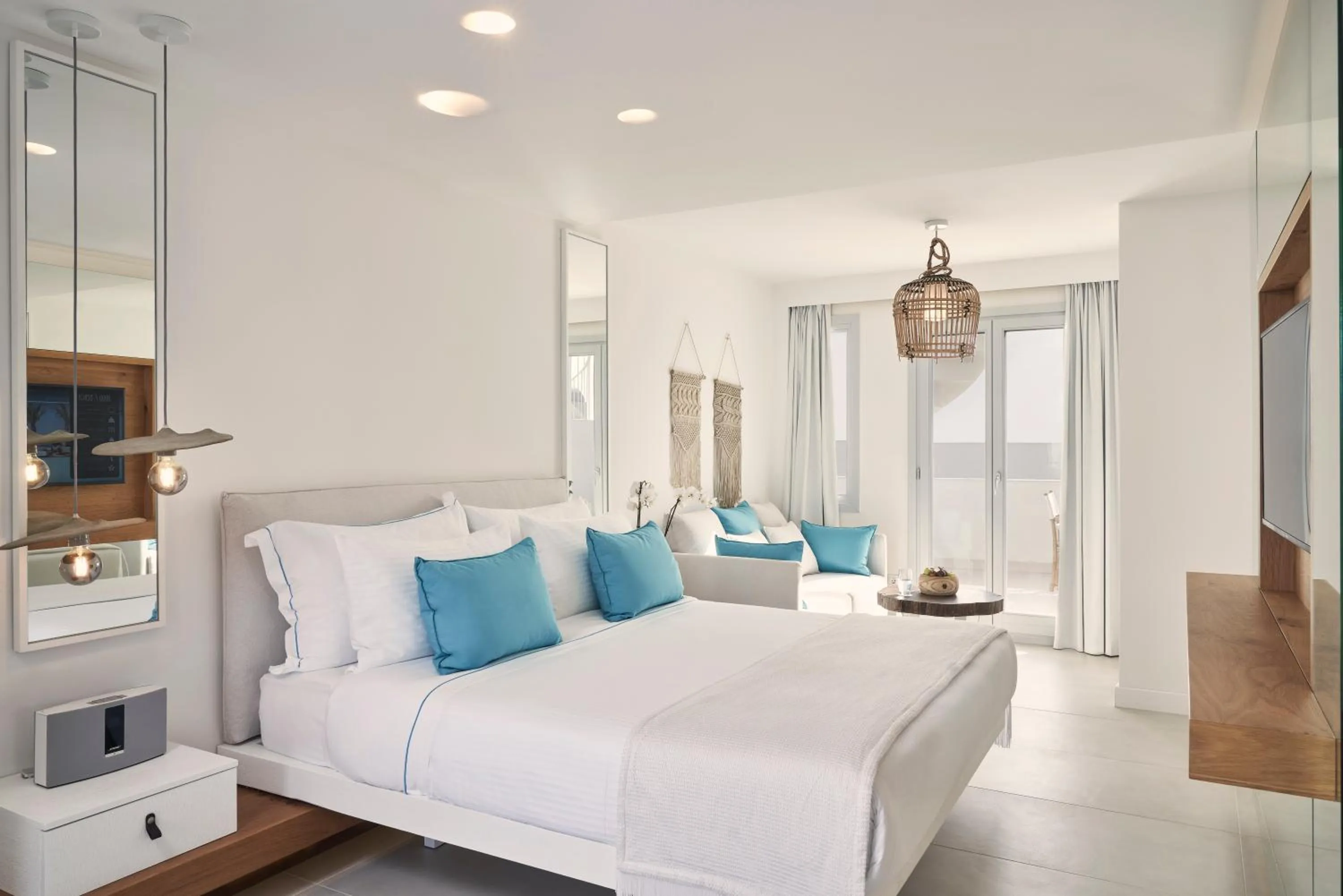 Bedroom, Bed in Nikki Beach Resort & Spa Santorini