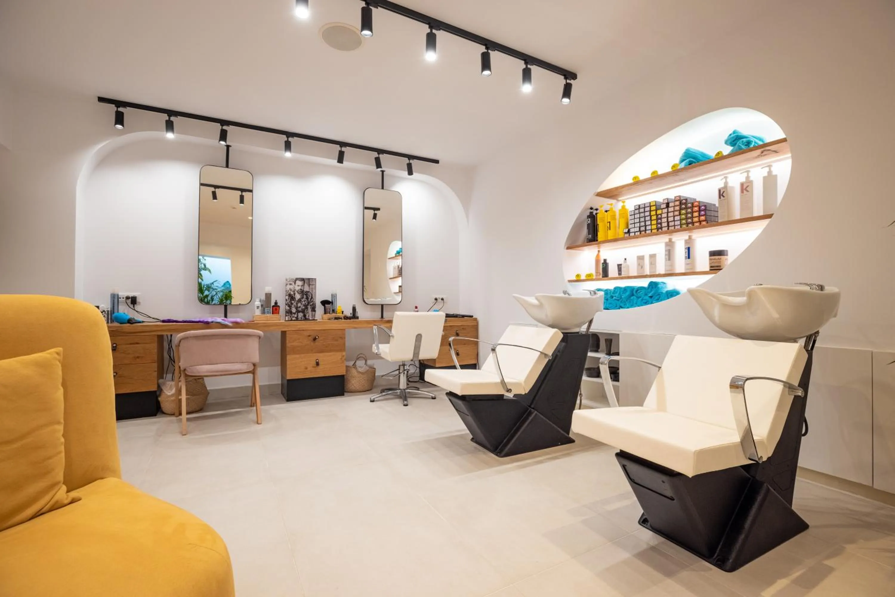 Spa and wellness centre/facilities in Nikki Beach Resort & Spa Santorini