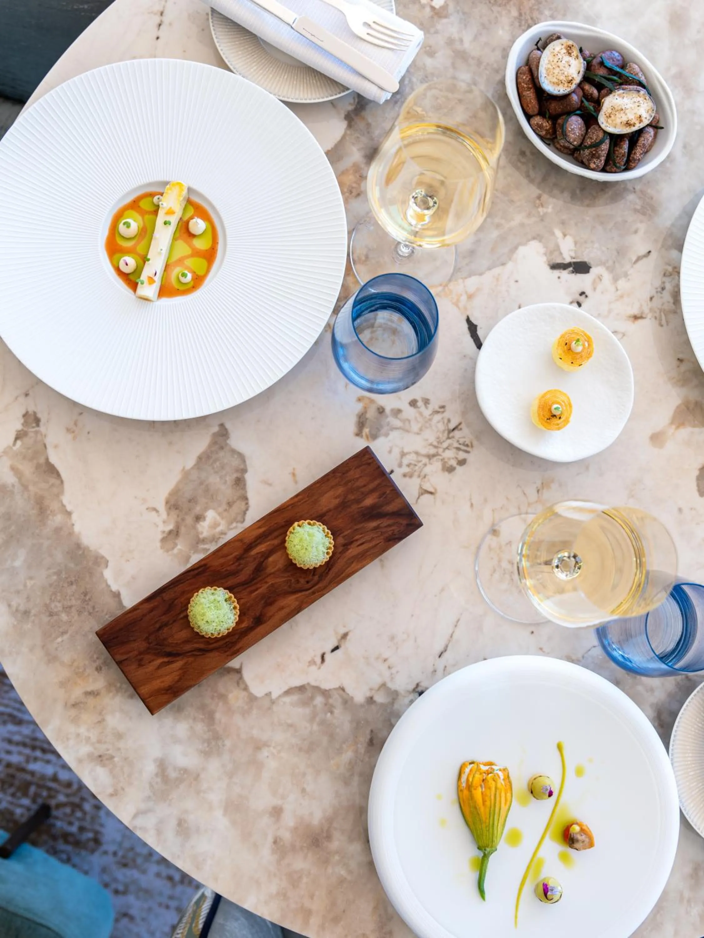 Restaurant/places to eat in Tiara Yaktsa Côte d’Azur