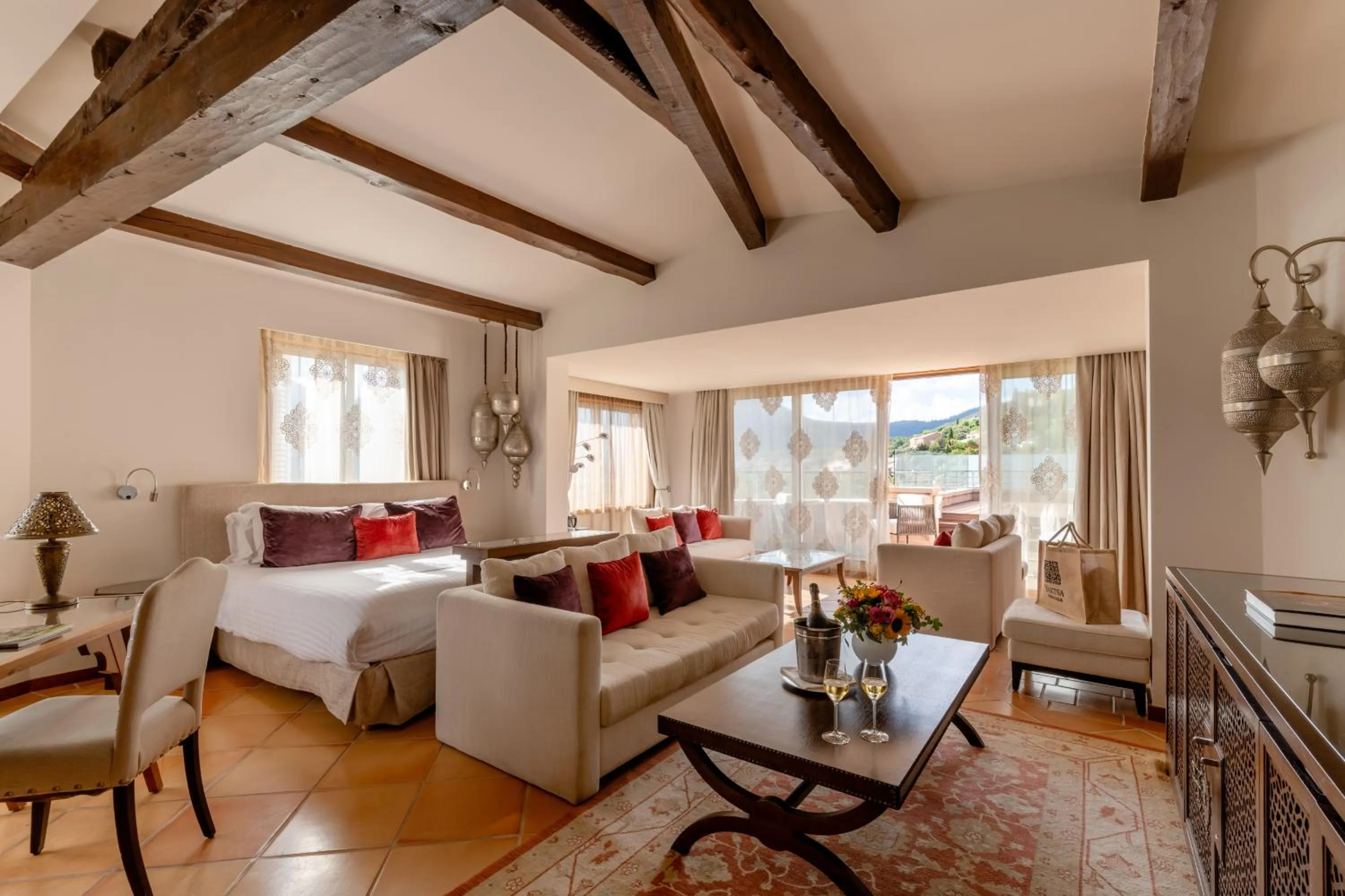 Patio in Tiara Yaktsa Côte d’Azur