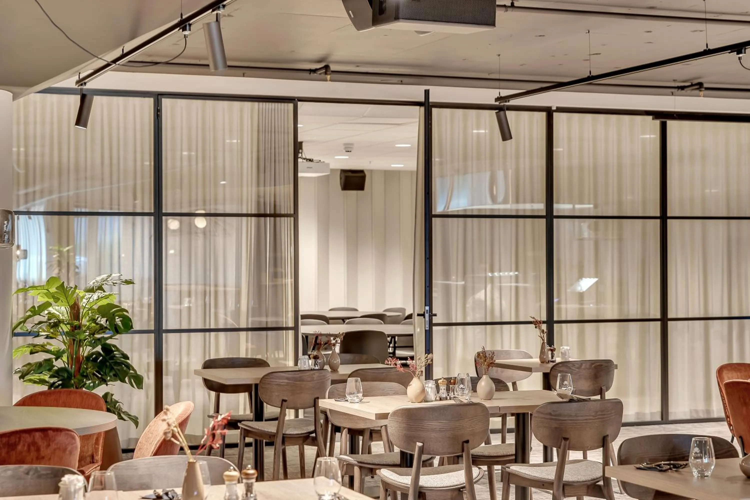 Restaurant/places to eat in Frichs Hotel Hamar