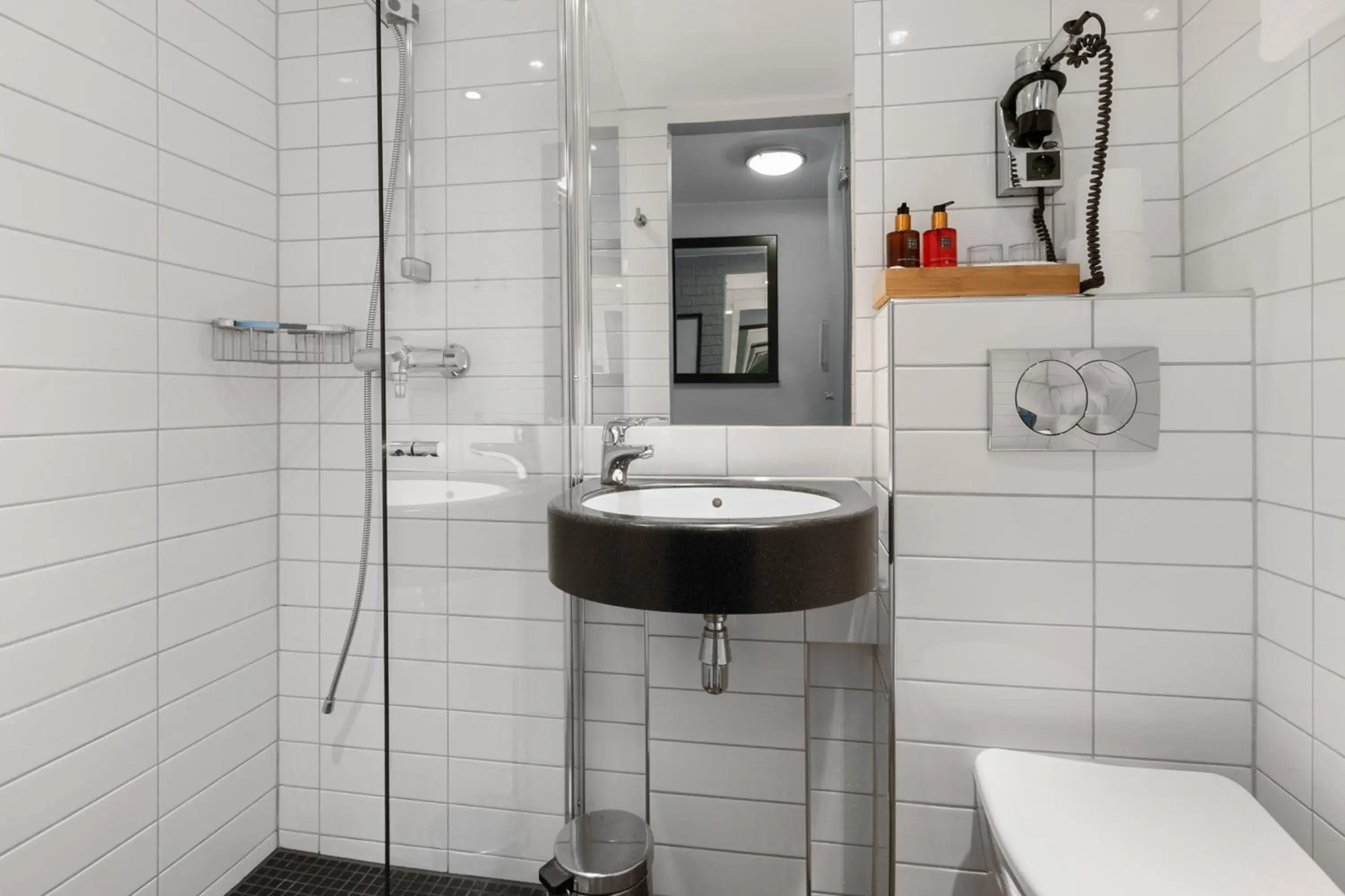 Single Room in Frichs Hotel Hamar Single Room in Frichs Hotel Hamar