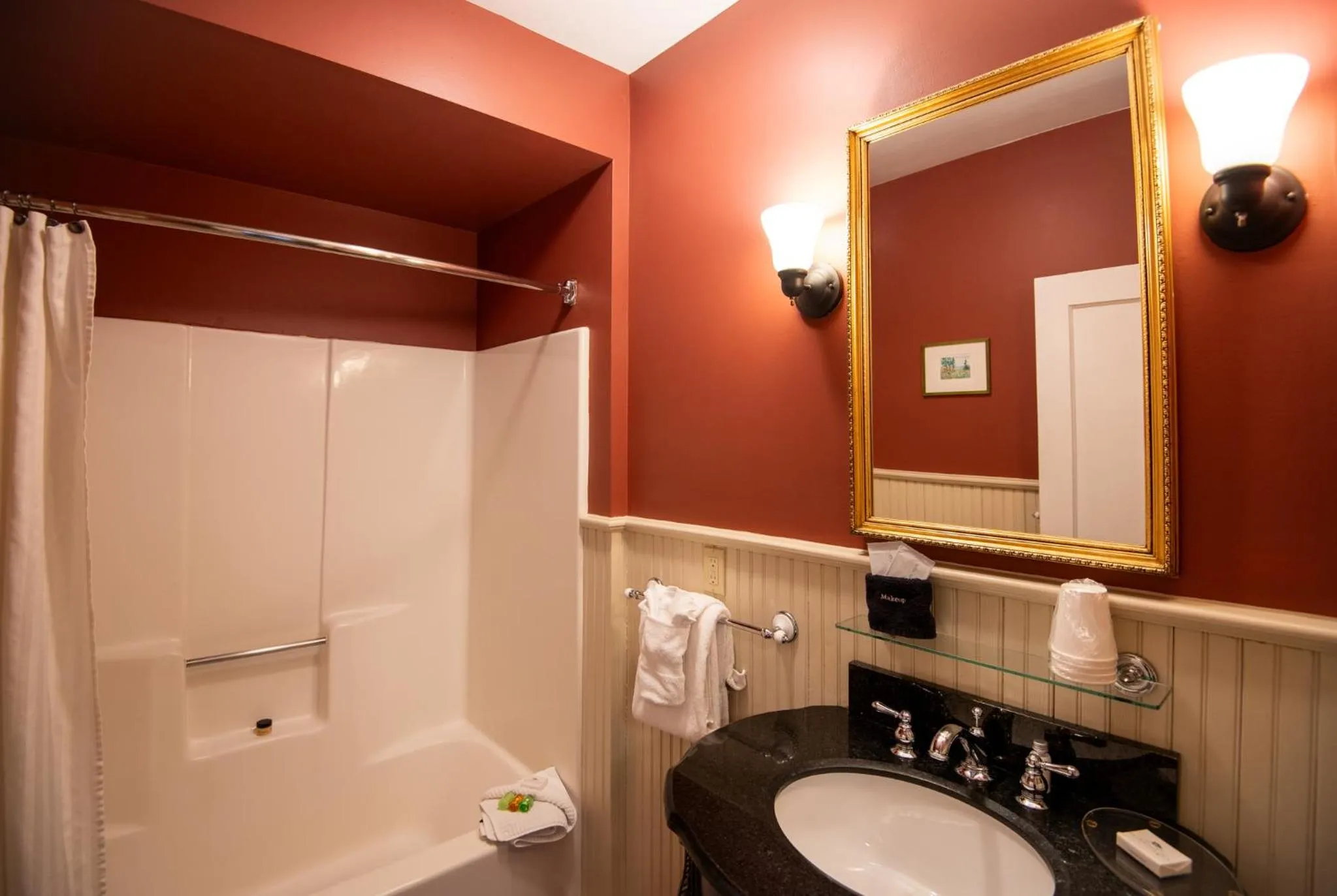 Shower in The Primrose