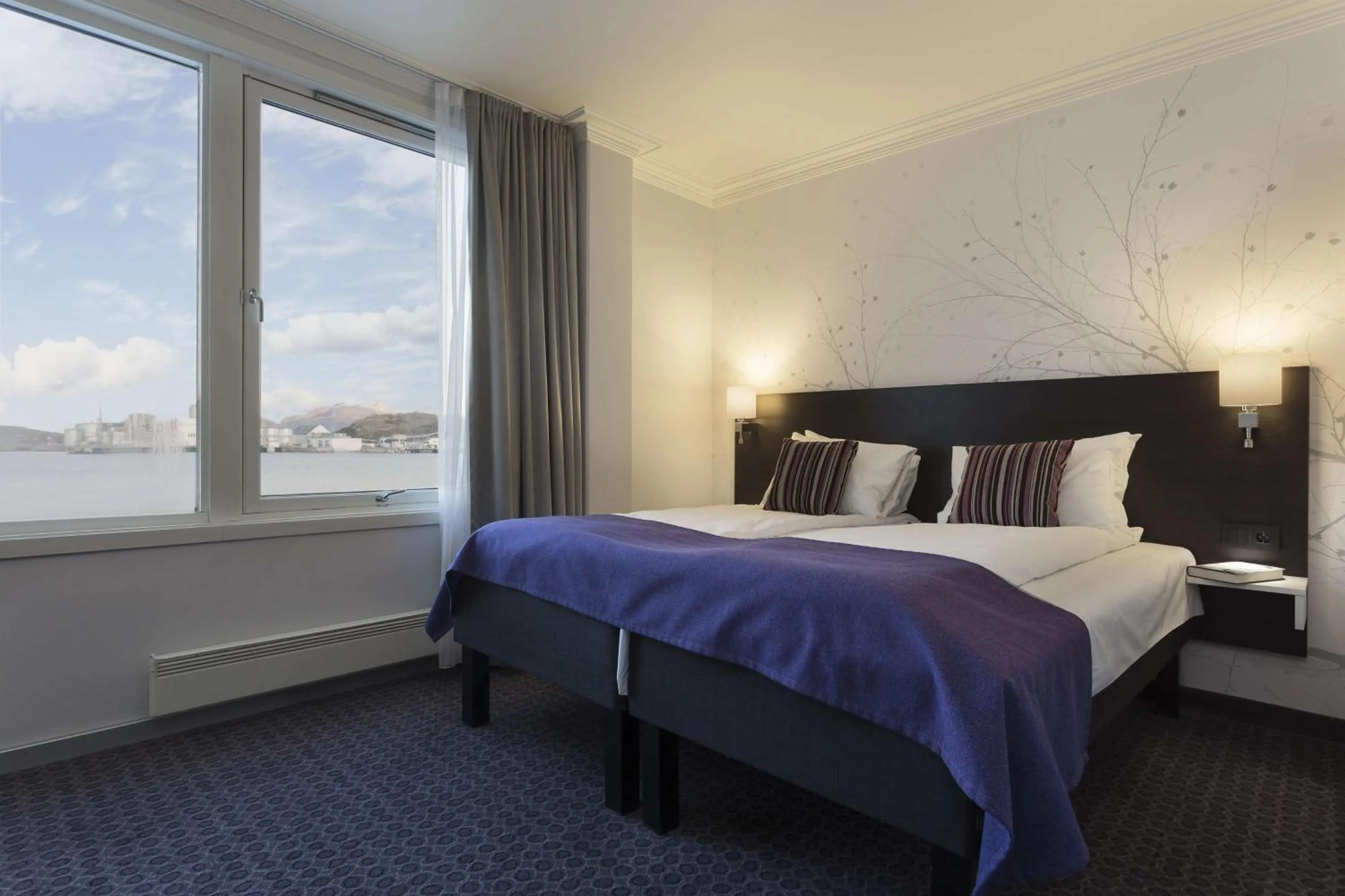 Bedroom, Bed in Scandic Bodø