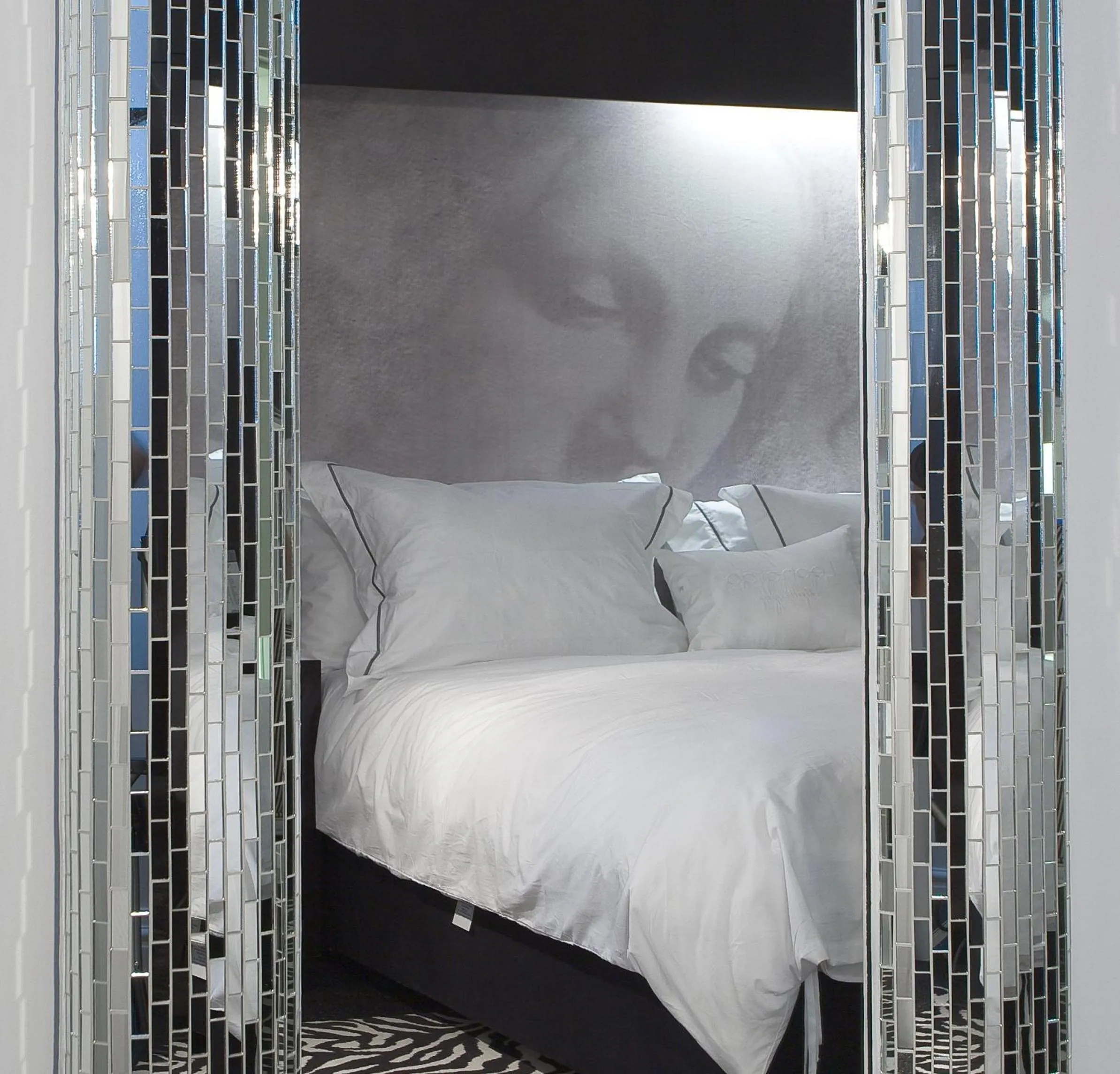 Bedroom, Bed in Leonardo Boutique Hotel Tel Aviv