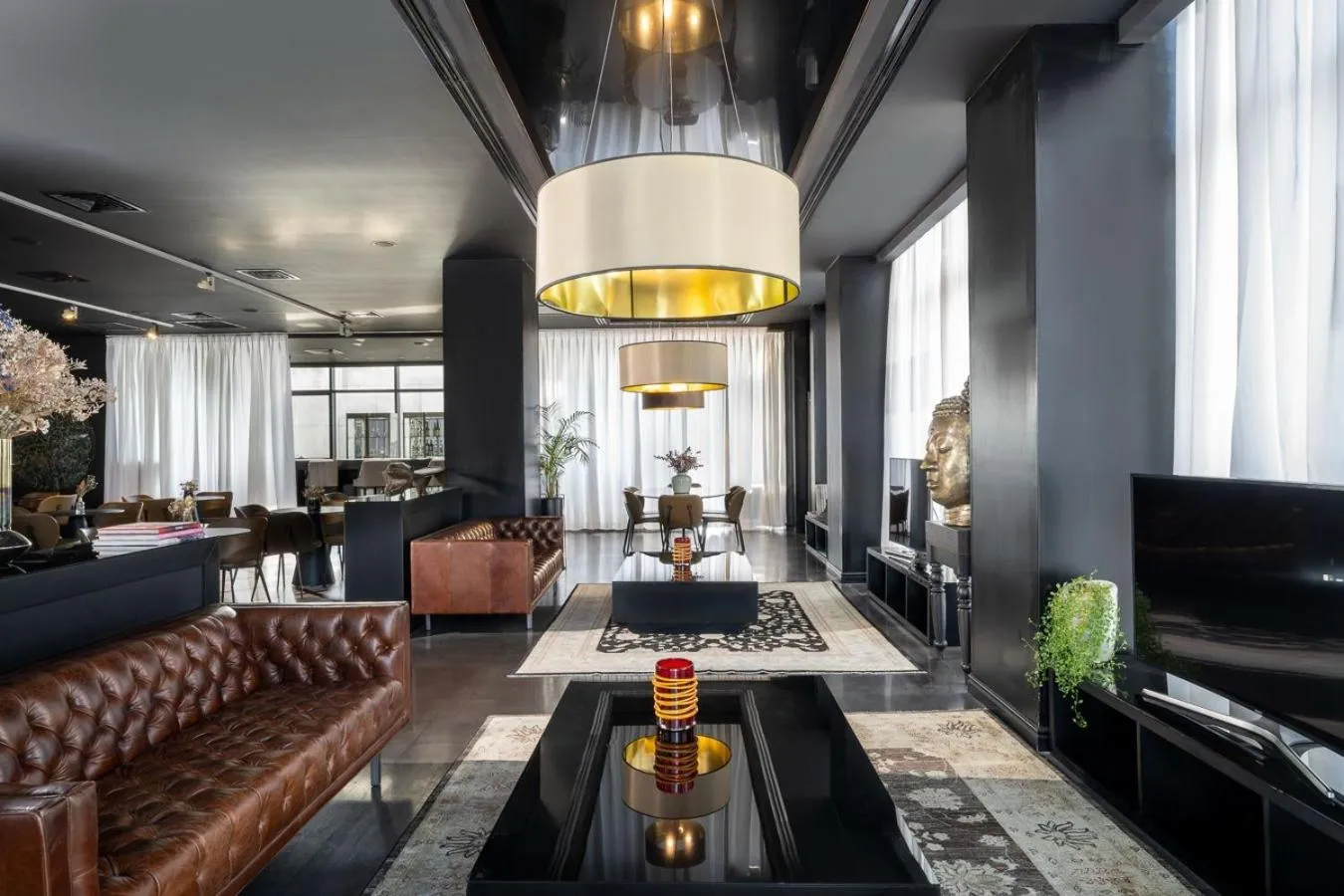 Communal lounge/ TV room in Leonardo Boutique Hotel Tel Aviv