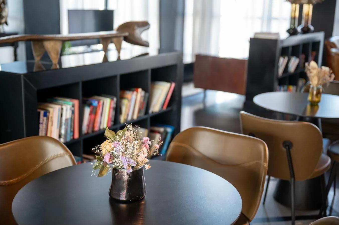 Communal lounge/ TV room in Leonardo Boutique Hotel Tel Aviv