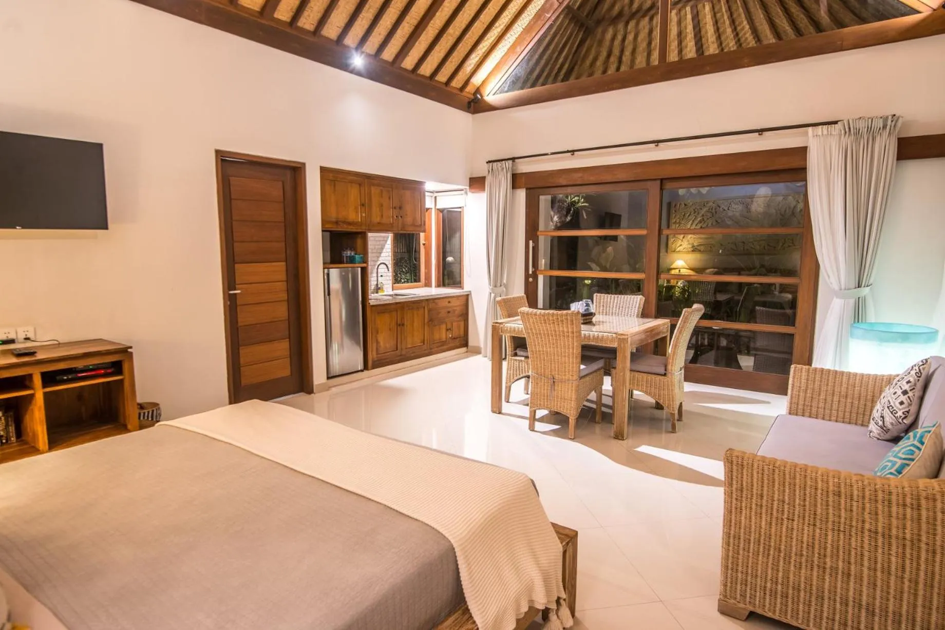 Living room, Bed in Bali Santi Bungalows