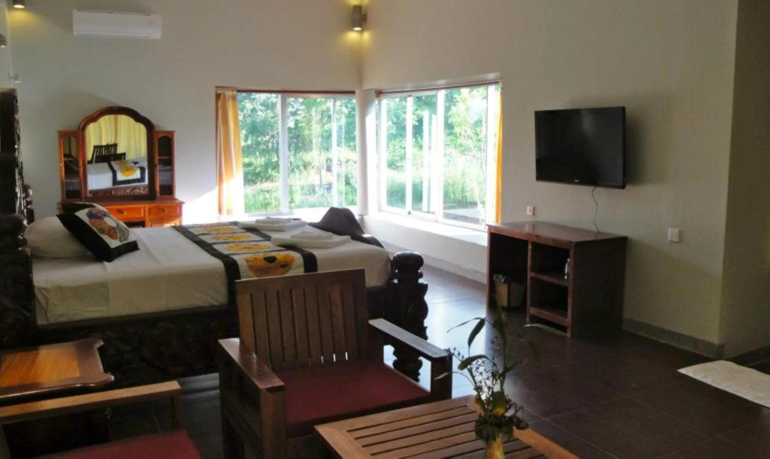 Bedroom, Bed in Memoria Palace & Resort