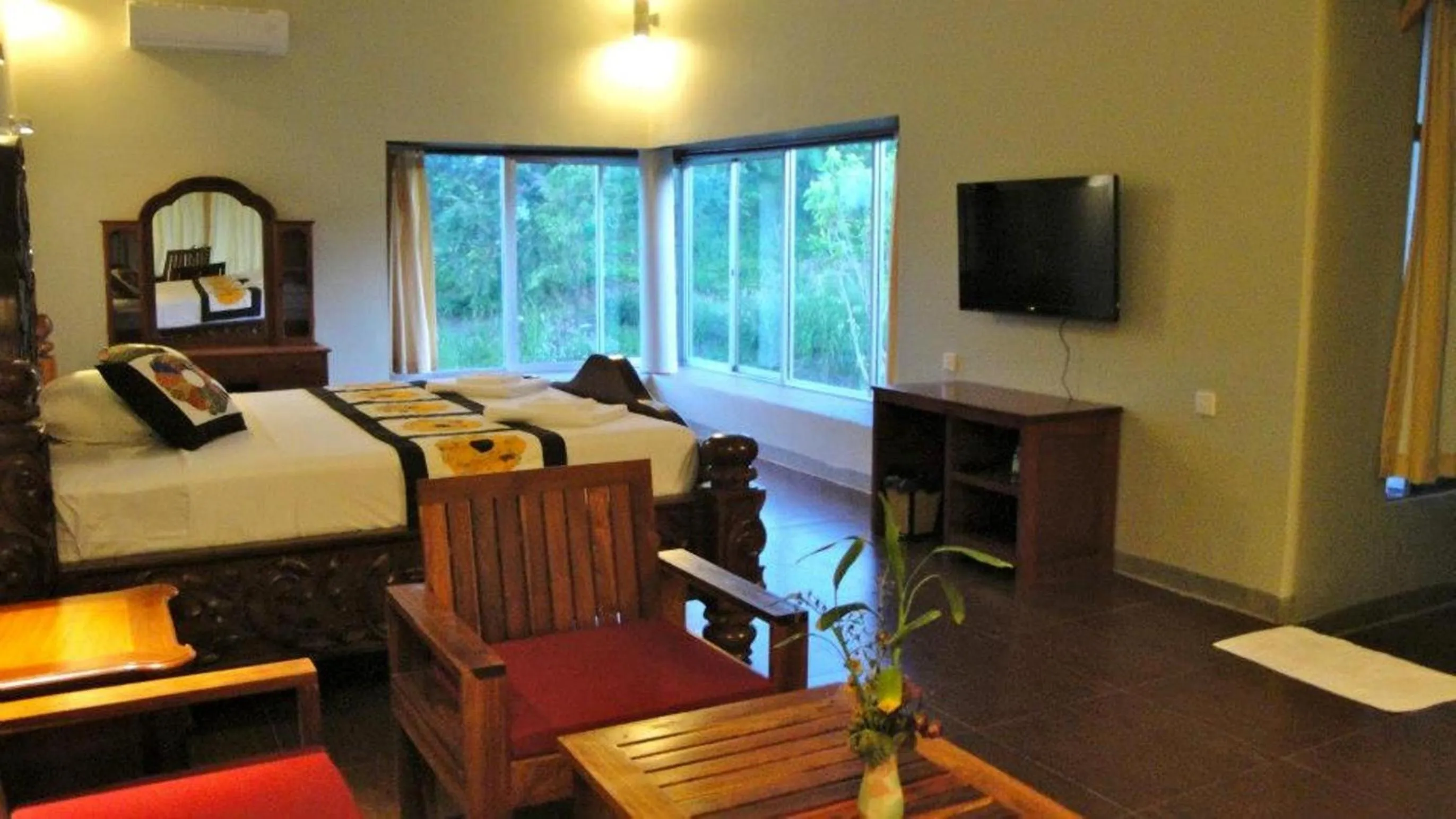 Photo of the whole room, Bed in Memoria Palace & Resort