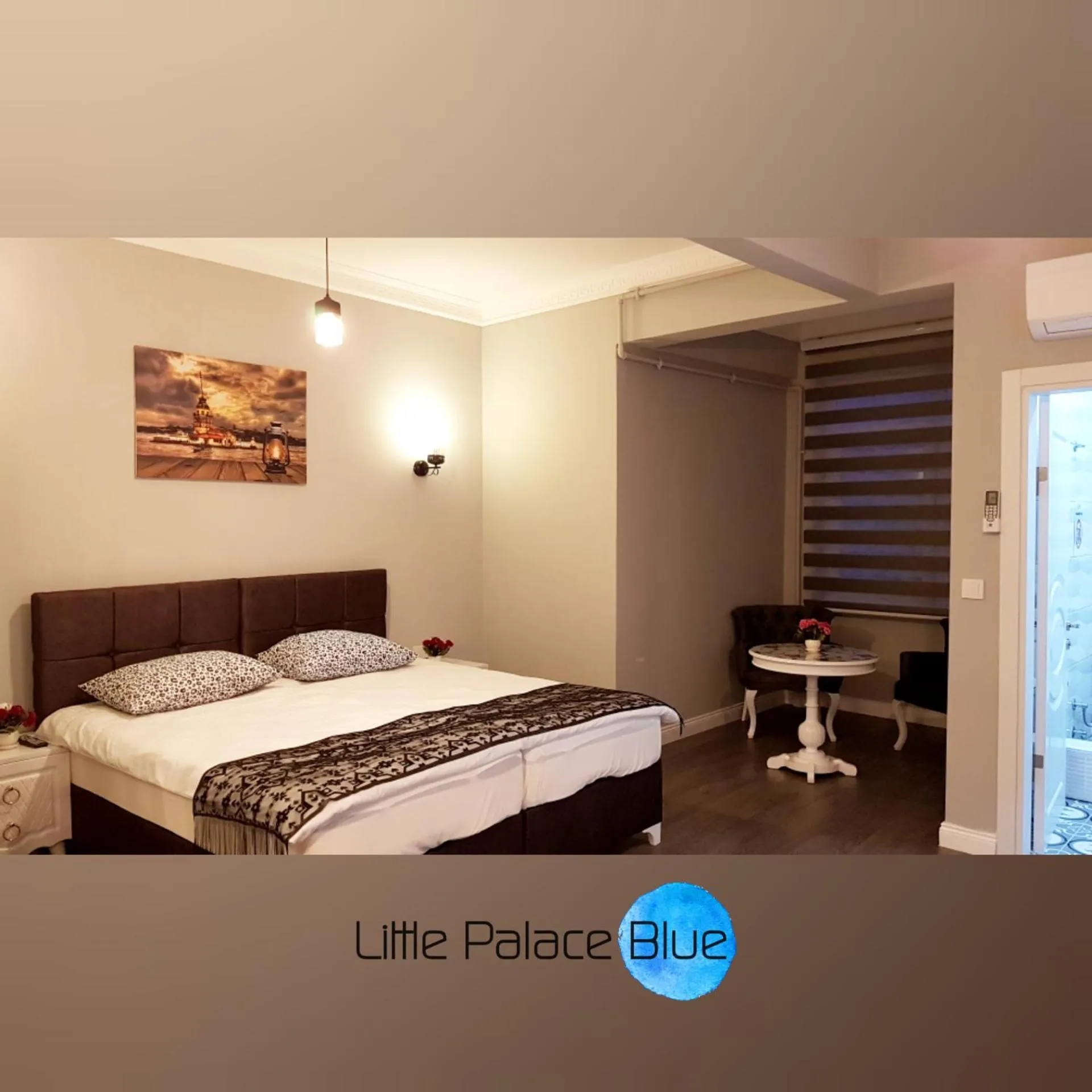 Bed in Little Palace Blue Apartment