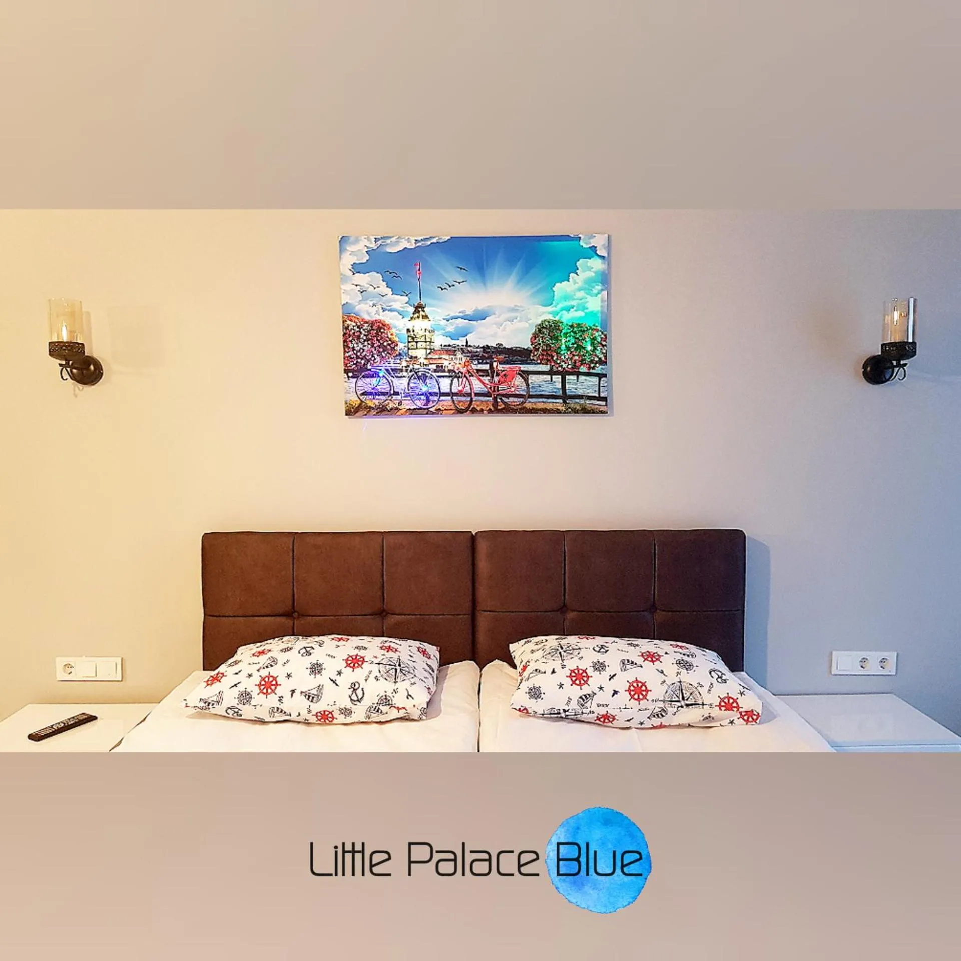 Bed in Little Palace Blue Apartment