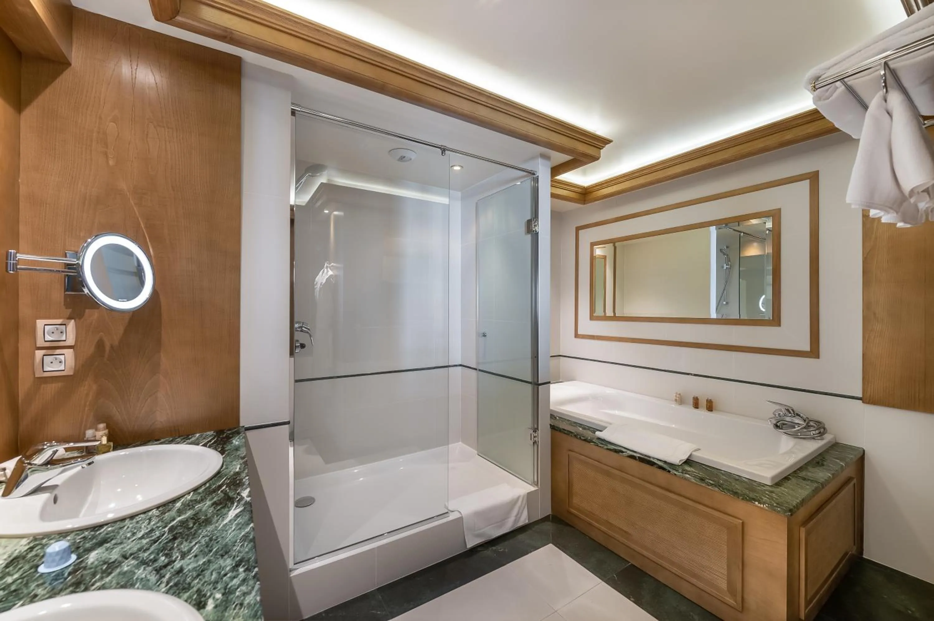 Bathroom in Hotel Annapurna