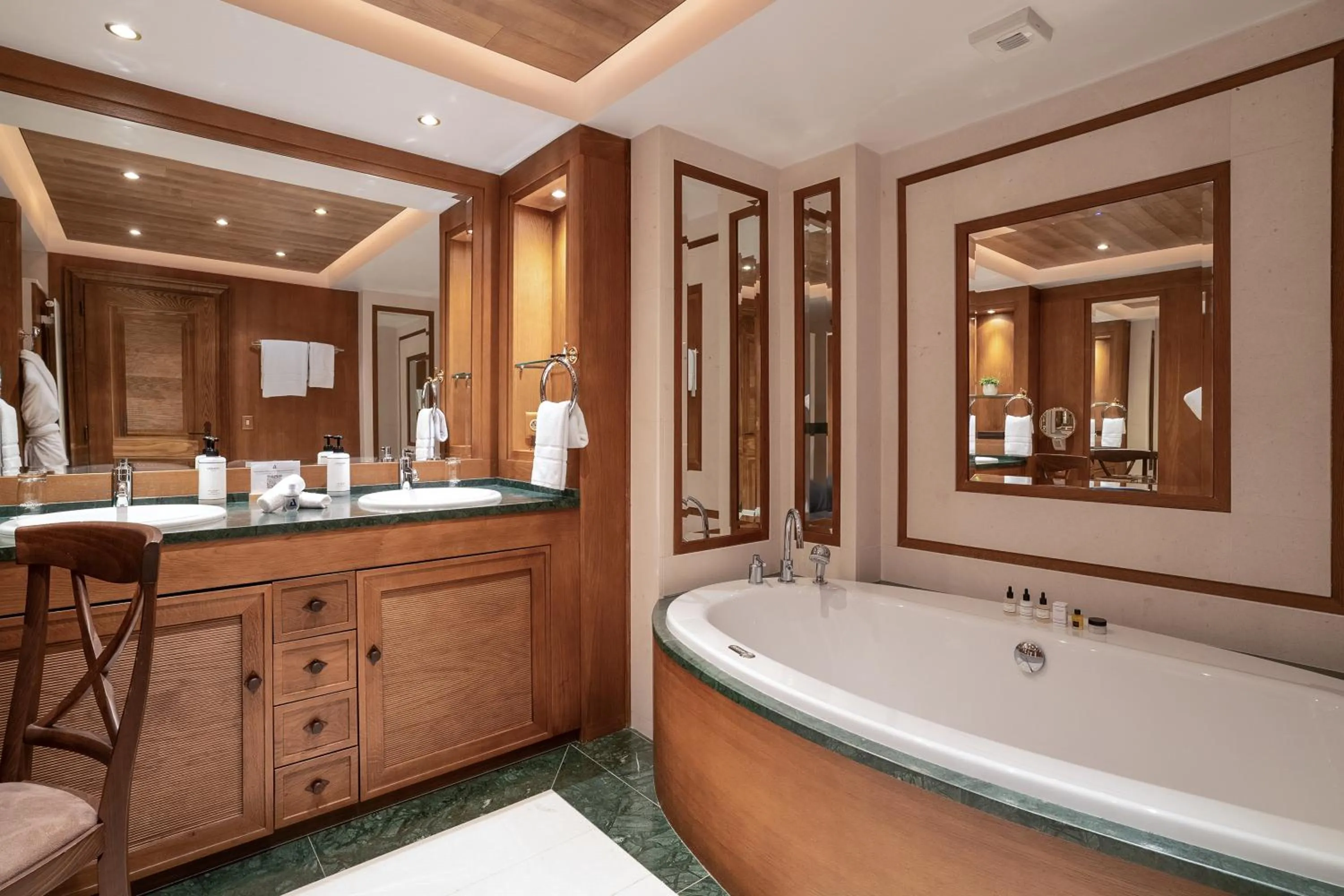 Bathroom in Hotel Annapurna