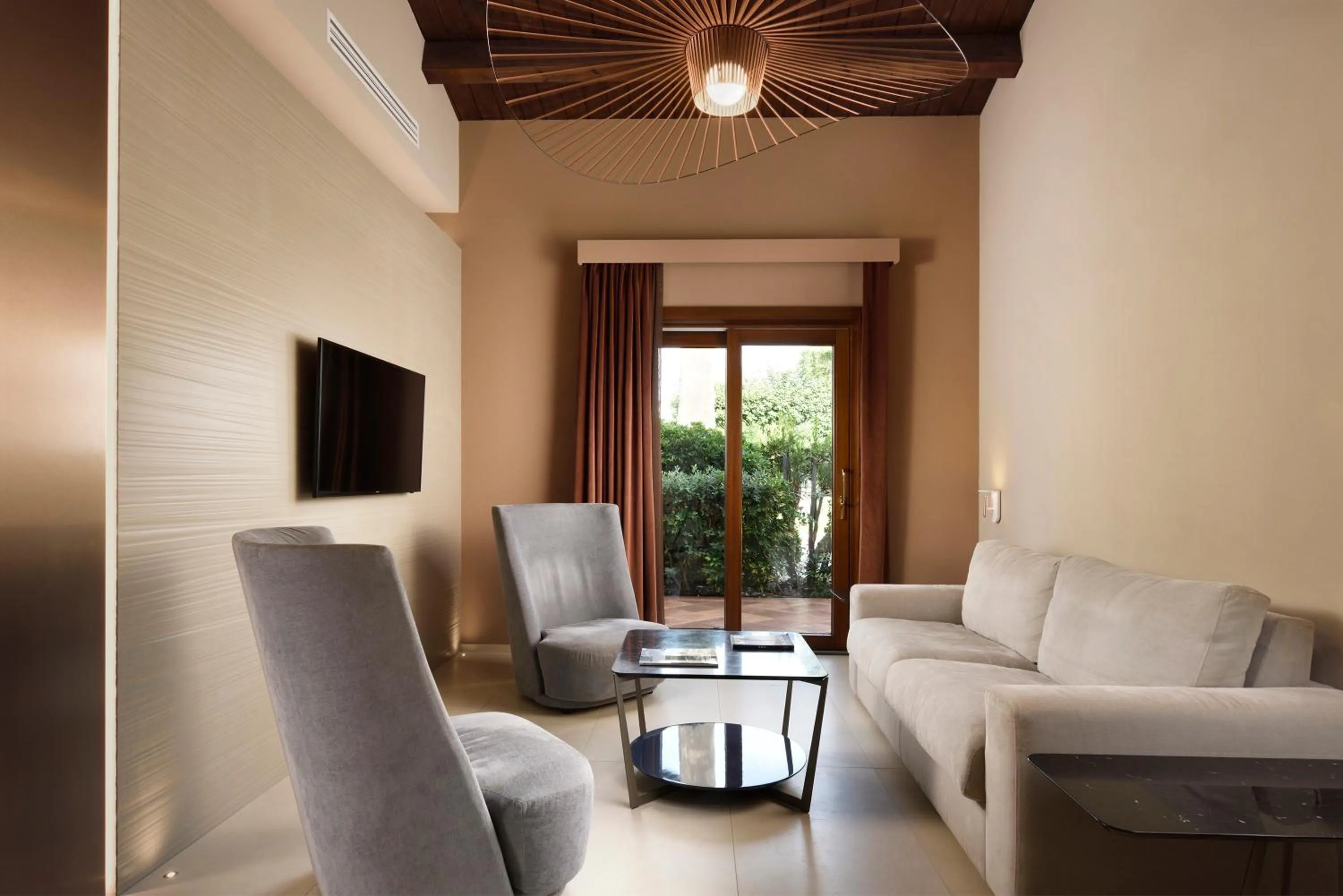 TV and multimedia in Minareto