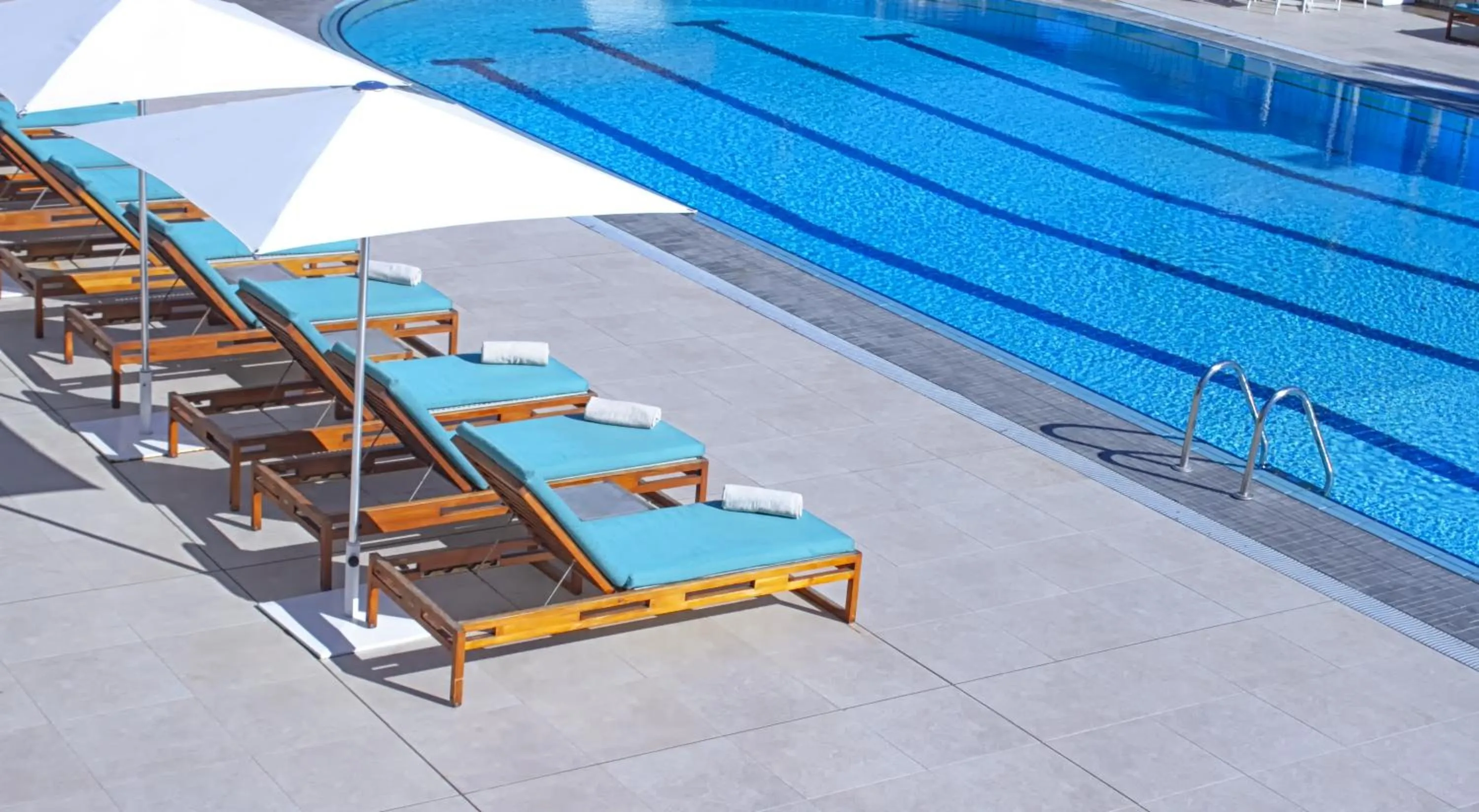 Pool view in Minareto