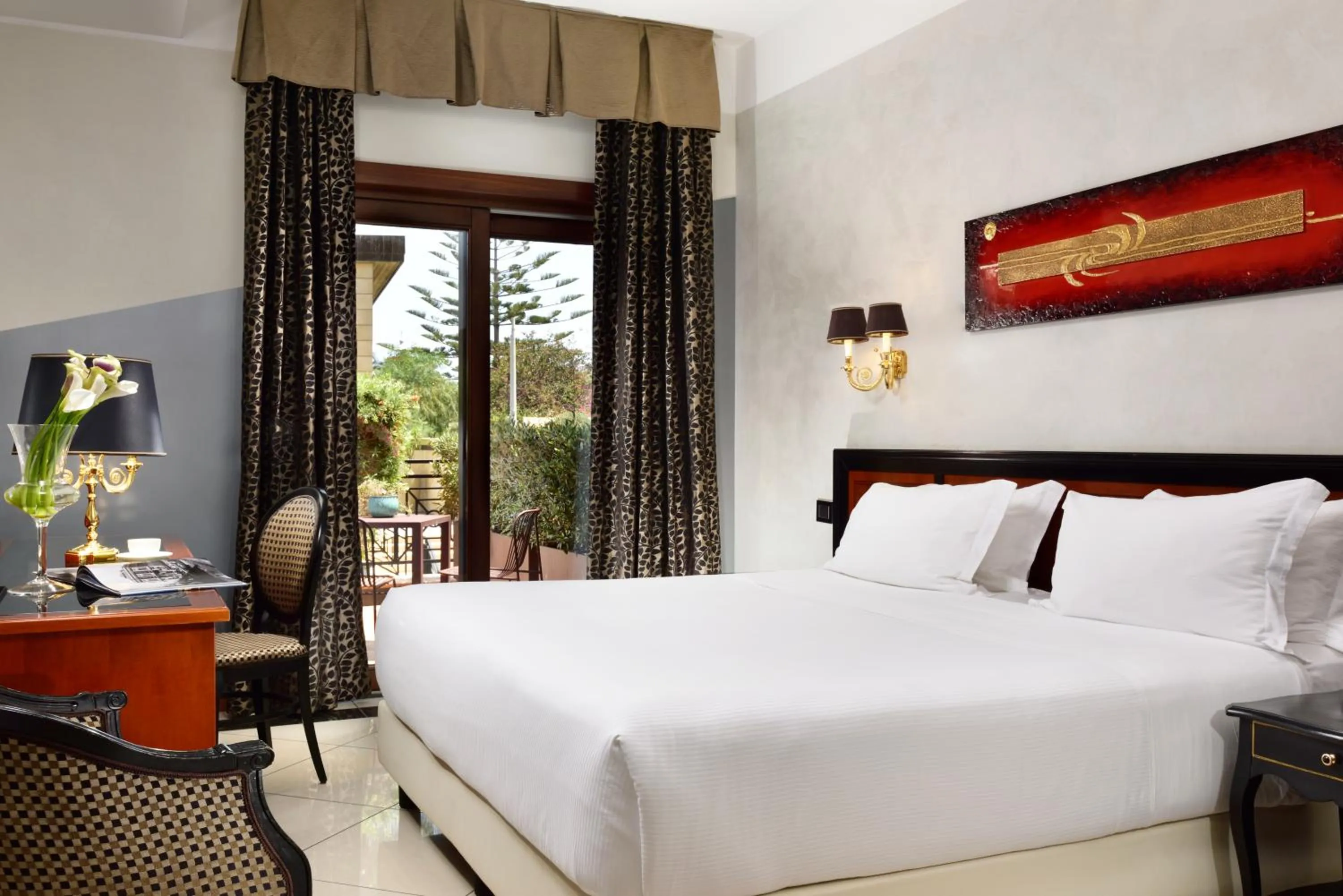 Bedroom, Bed in Minareto