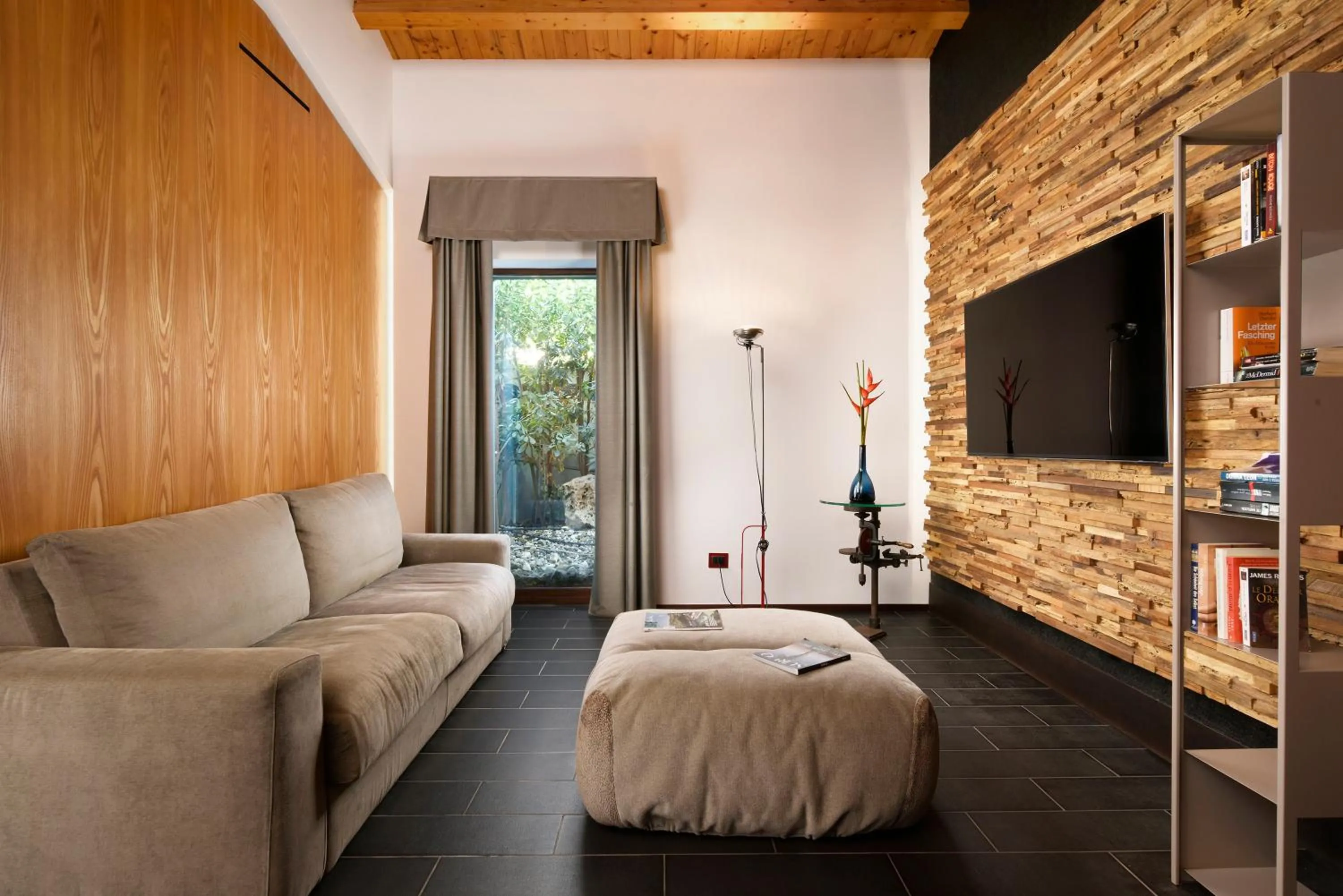 TV and multimedia in Minareto