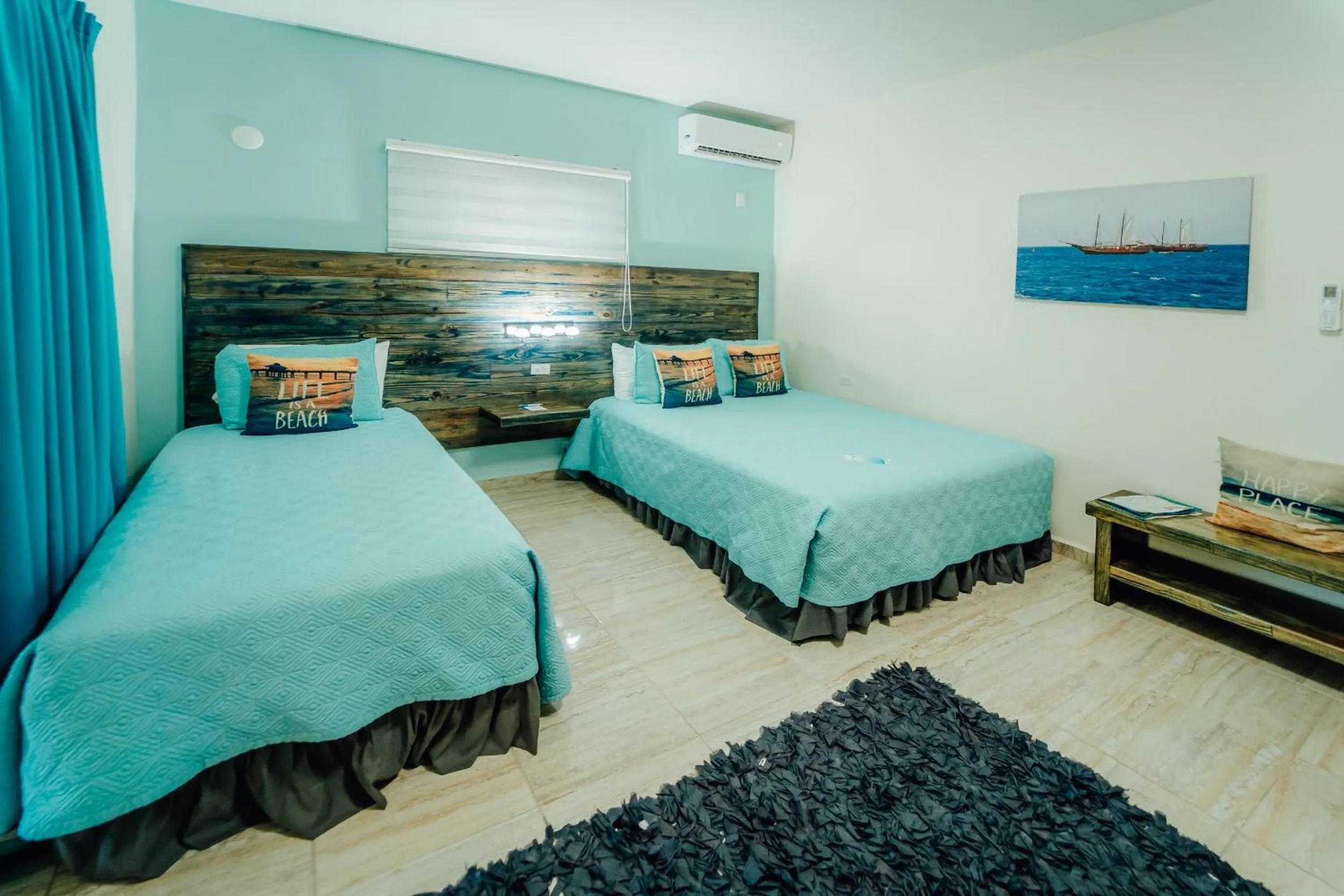 Property building, Bed in Hotel RH Boutique Aruba