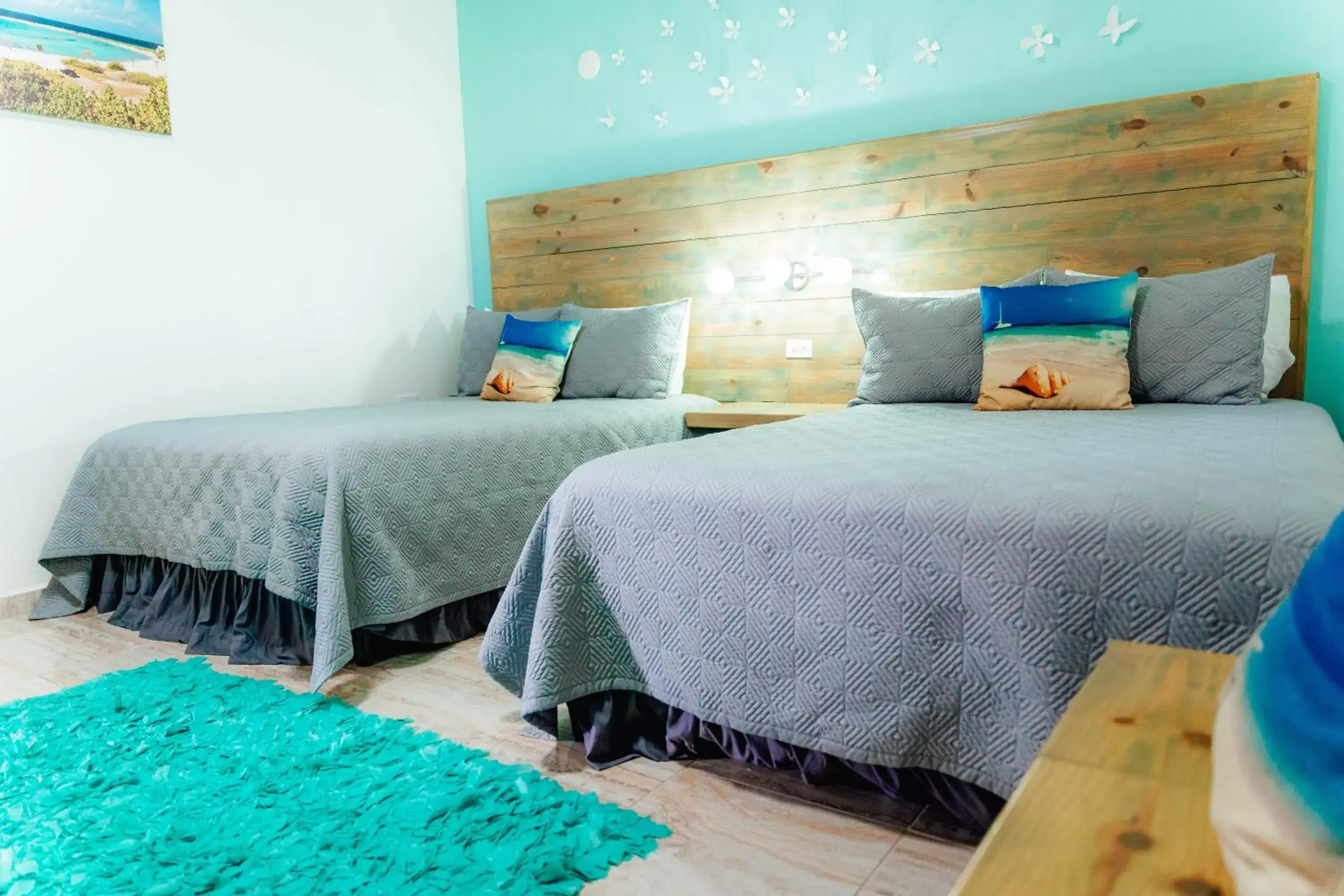 Deluxe Queen Suite in Hotel RH Boutique Aruba Deluxe Queen Suite in Hotel RH Boutique Aruba