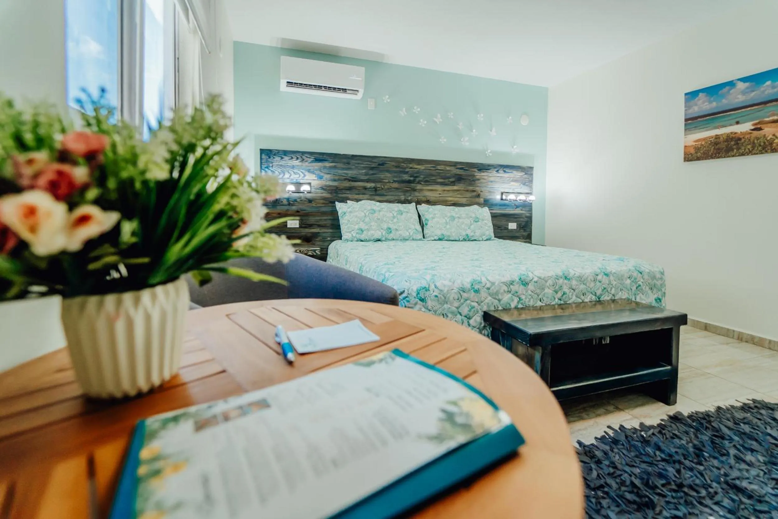 Property building, Bed in Hotel RH Boutique Aruba