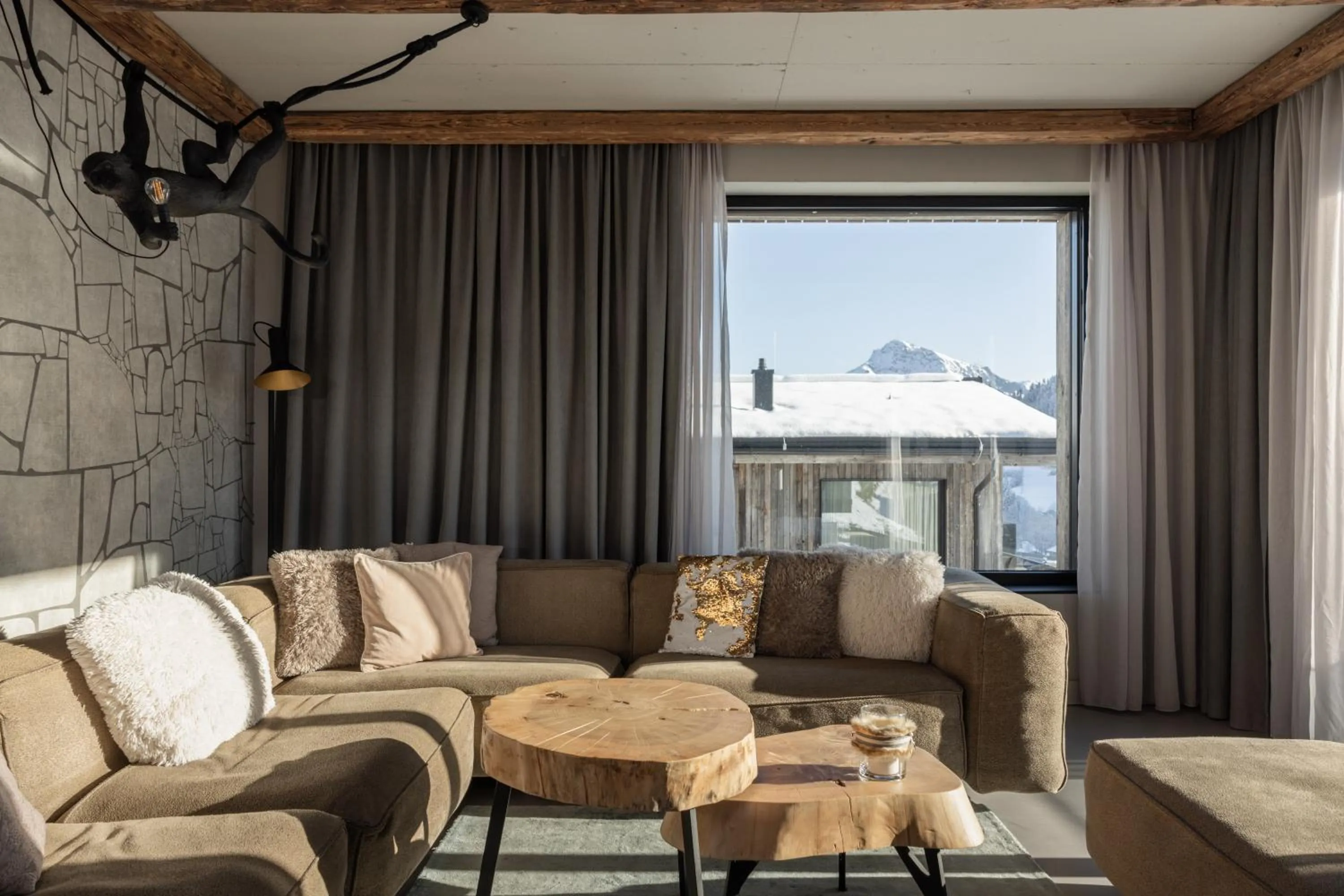 Living room in GOING TRIPLE A apartments WEST