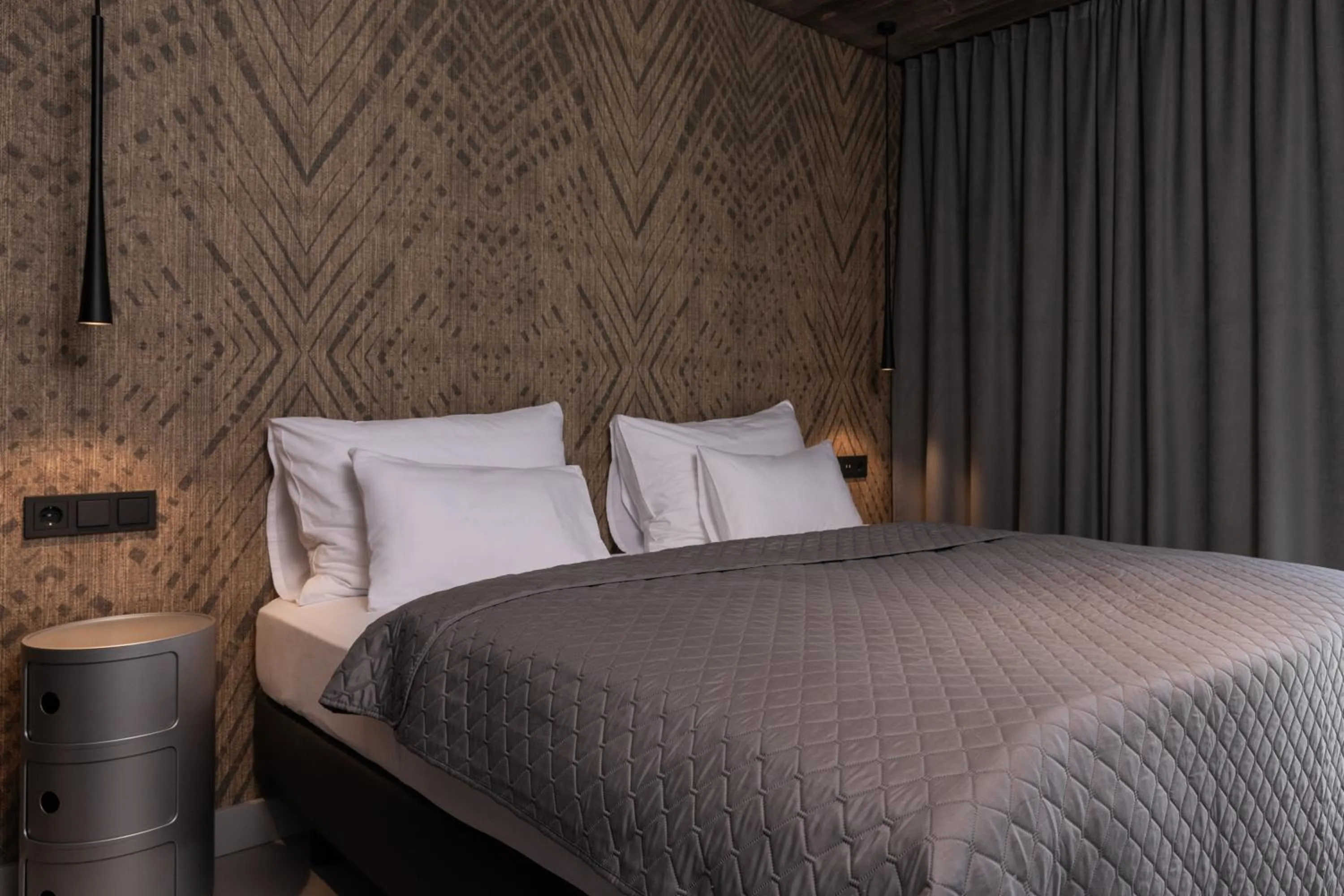 Bed in GOING TRIPLE A apartments WEST