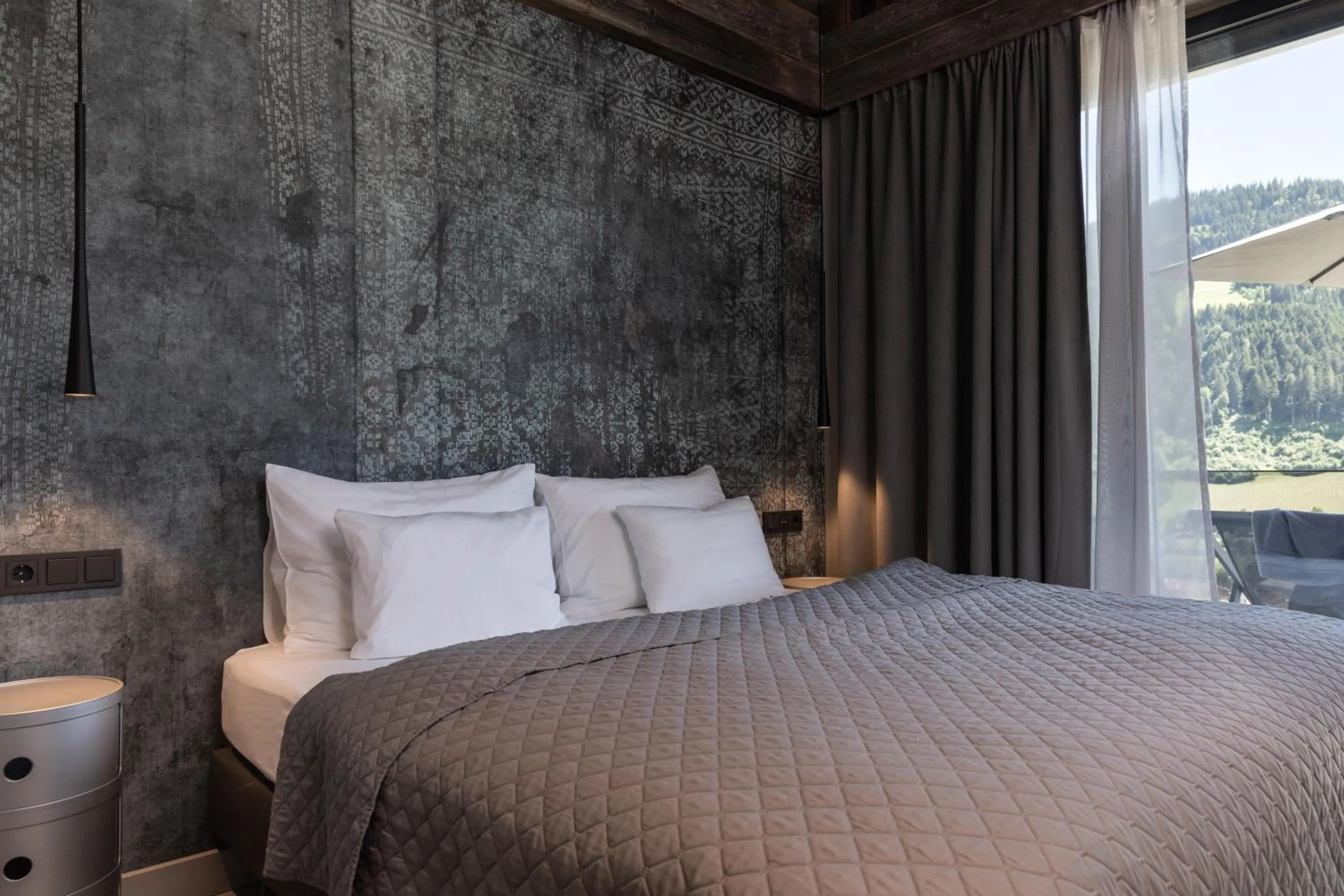 Bedroom, Bed in GOING TRIPLE A apartments WEST