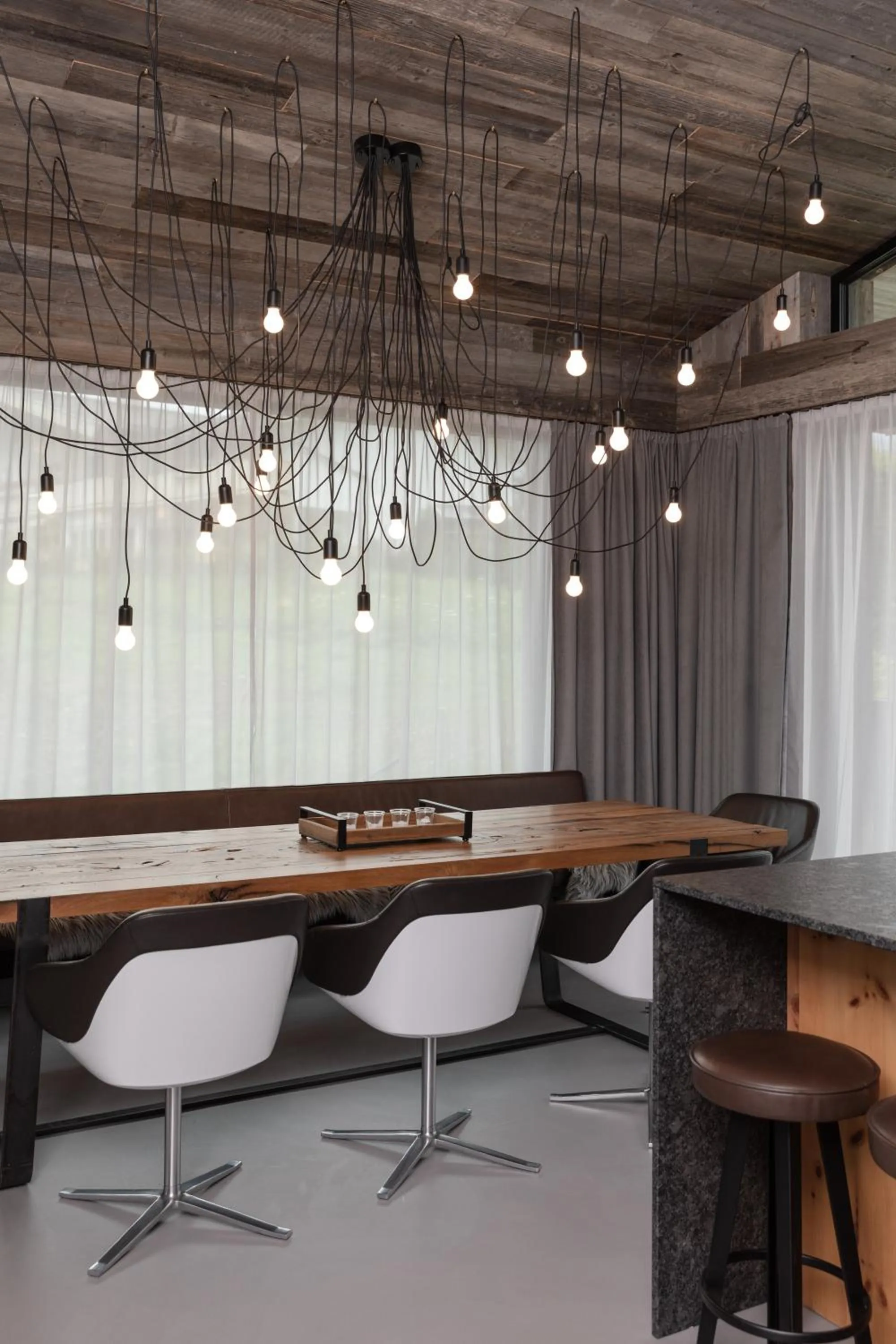 Dining area in GOING TRIPLE A apartments WEST