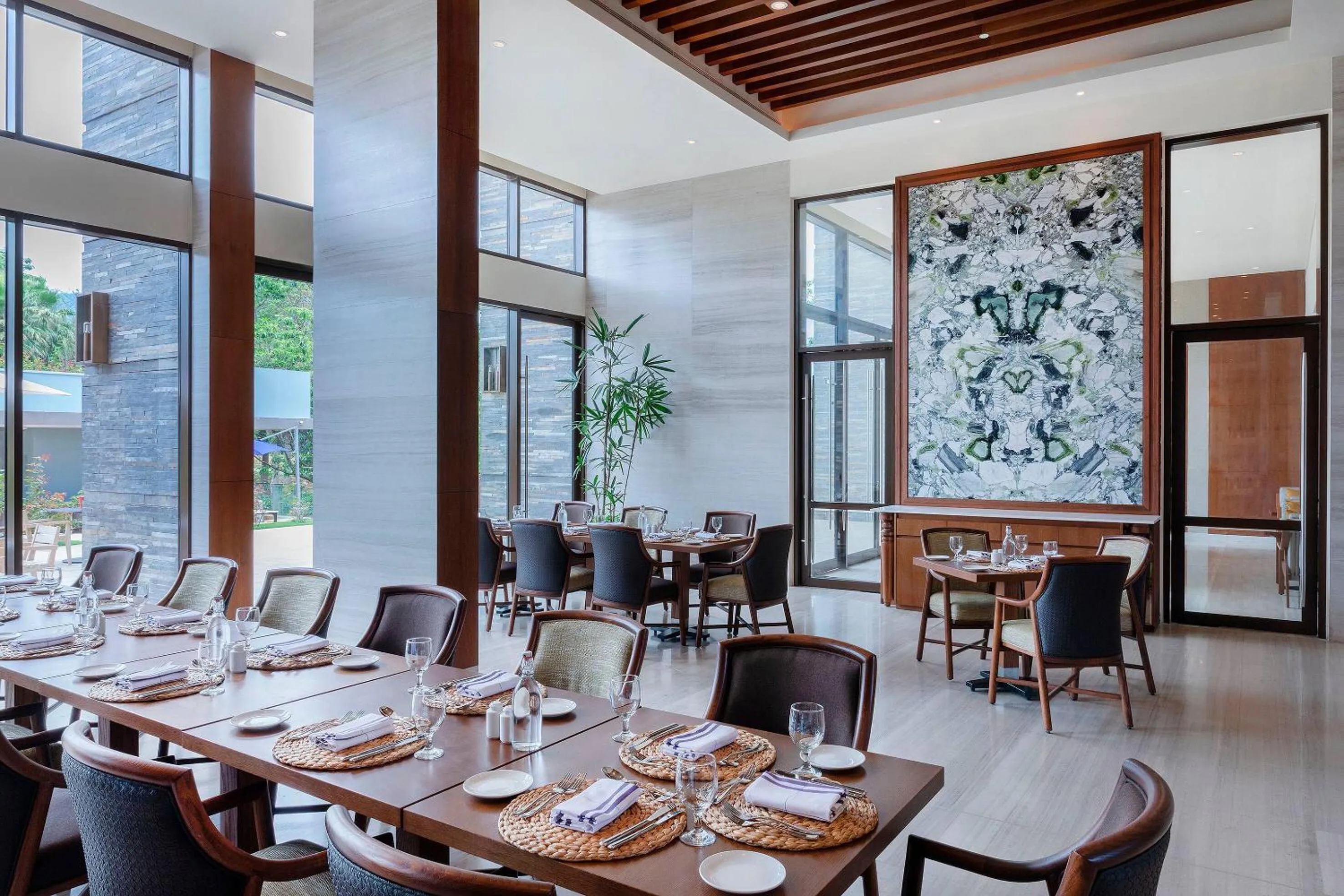 Restaurant/places to eat in Gran Meliá Arusha