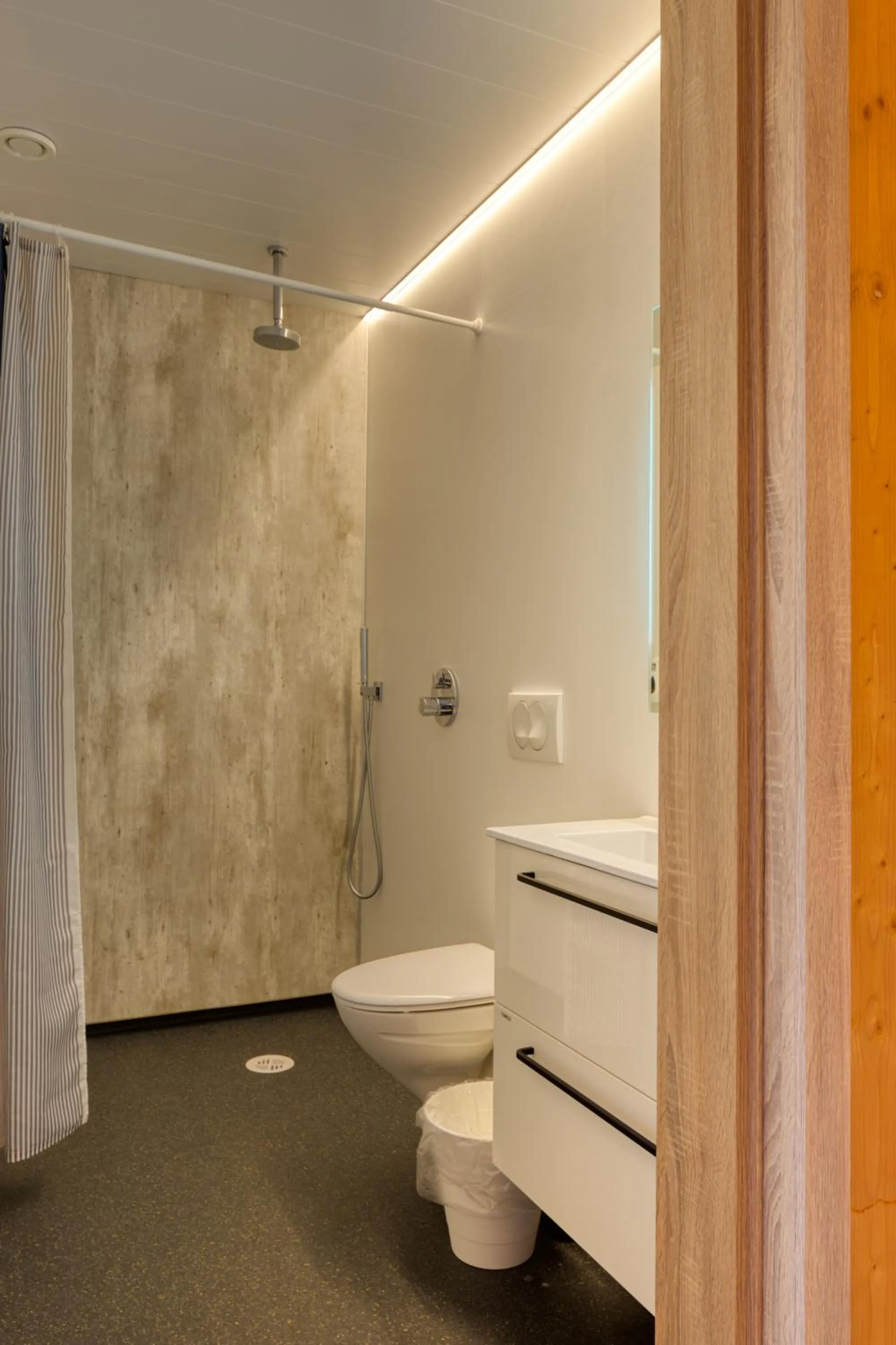 Bathroom in Brunnholl Country Guesthouse