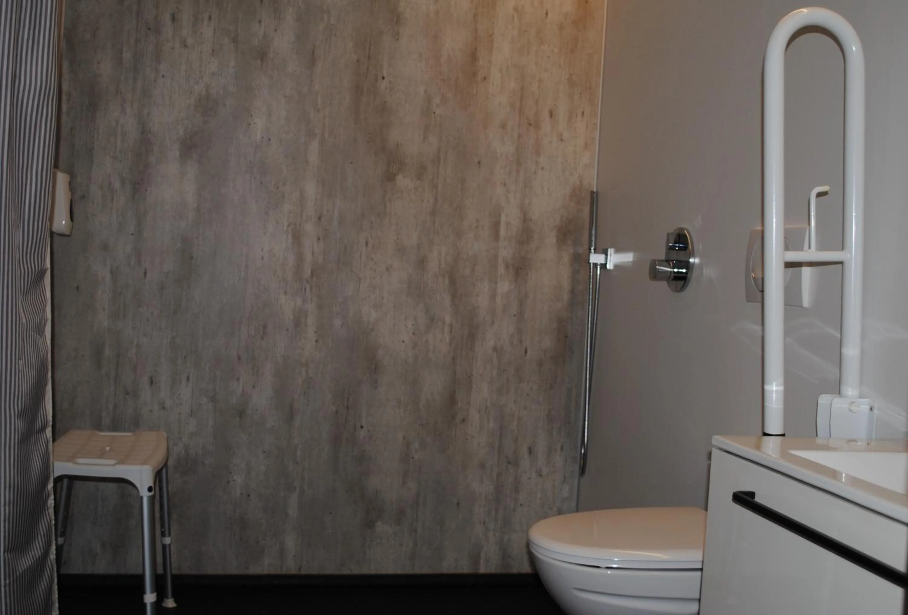 Bathroom in Brunnholl Country Guesthouse