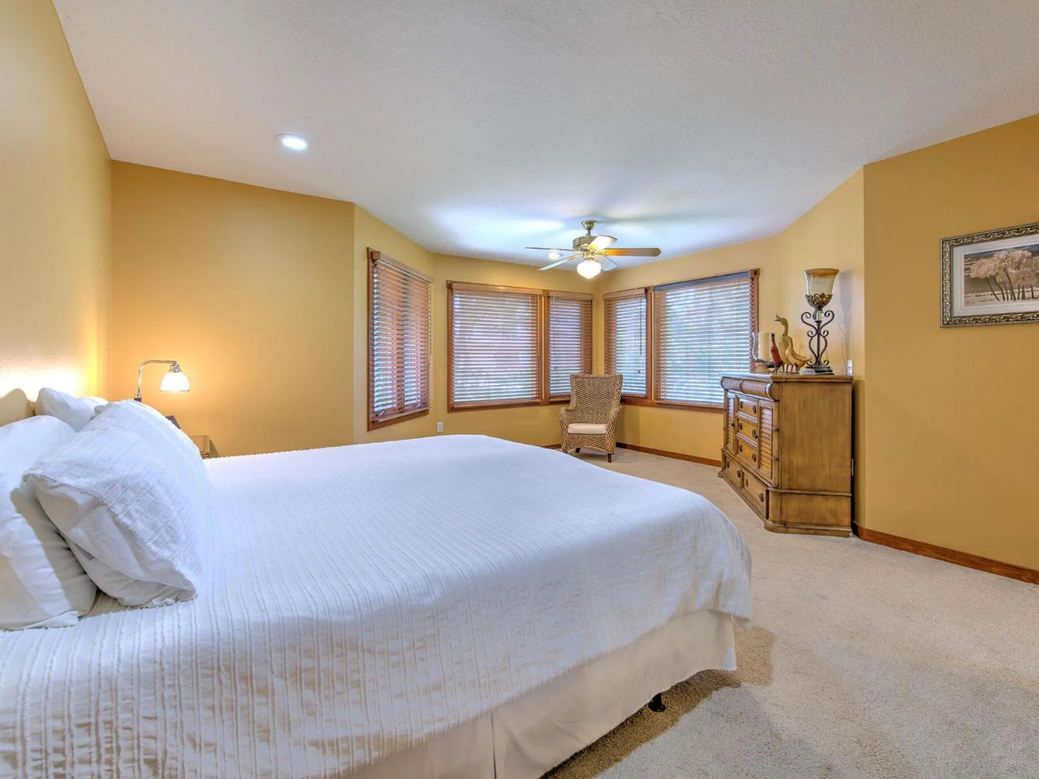 Bed in Riverbend Retreat Fla