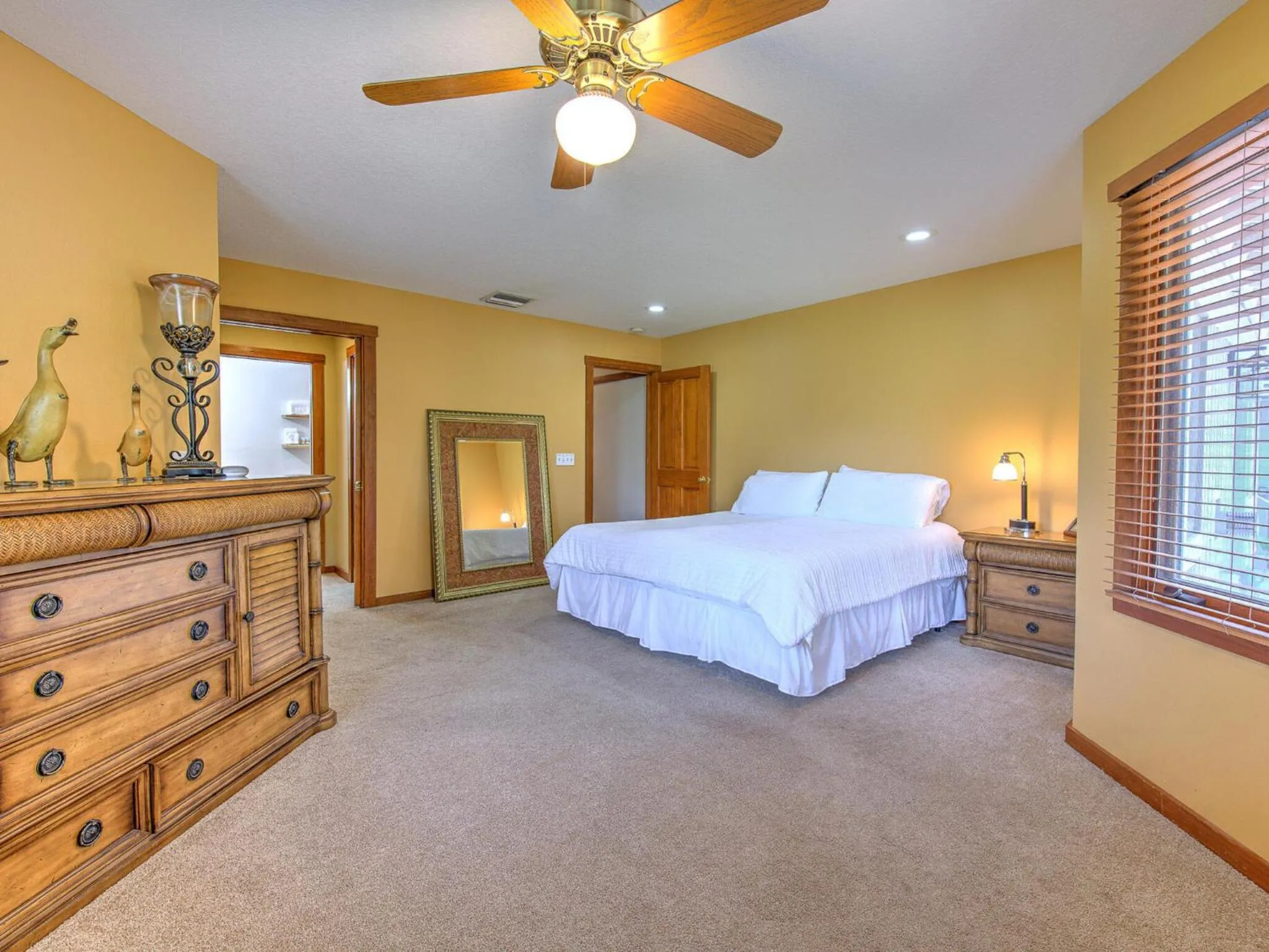 Bed in Riverbend Retreat Fla