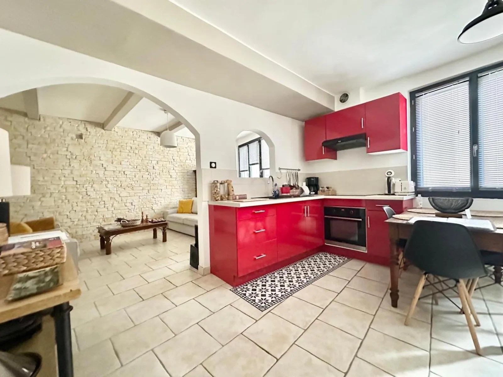 Kitchen or kitchenette in Home 12 les Vignes