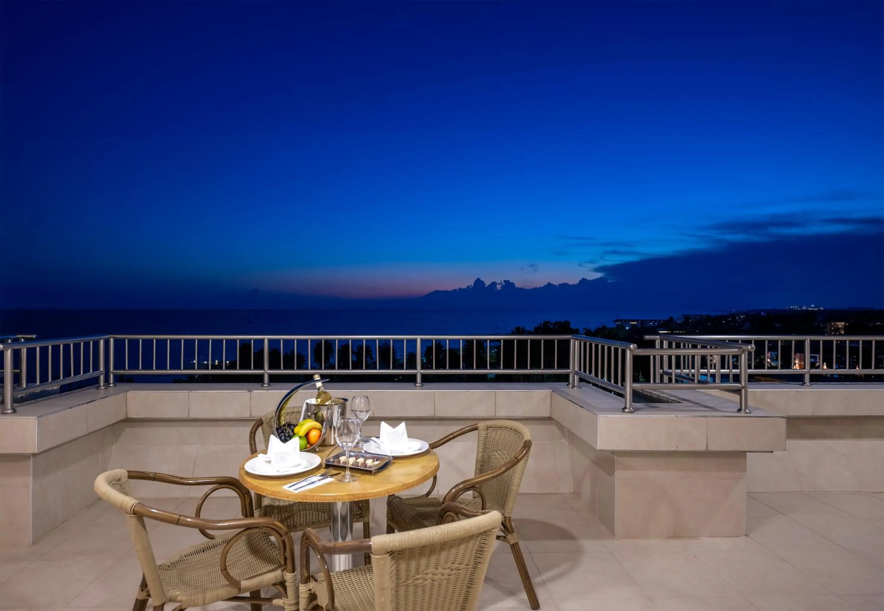 Restaurant/places to eat in Adora Hotel & Resort