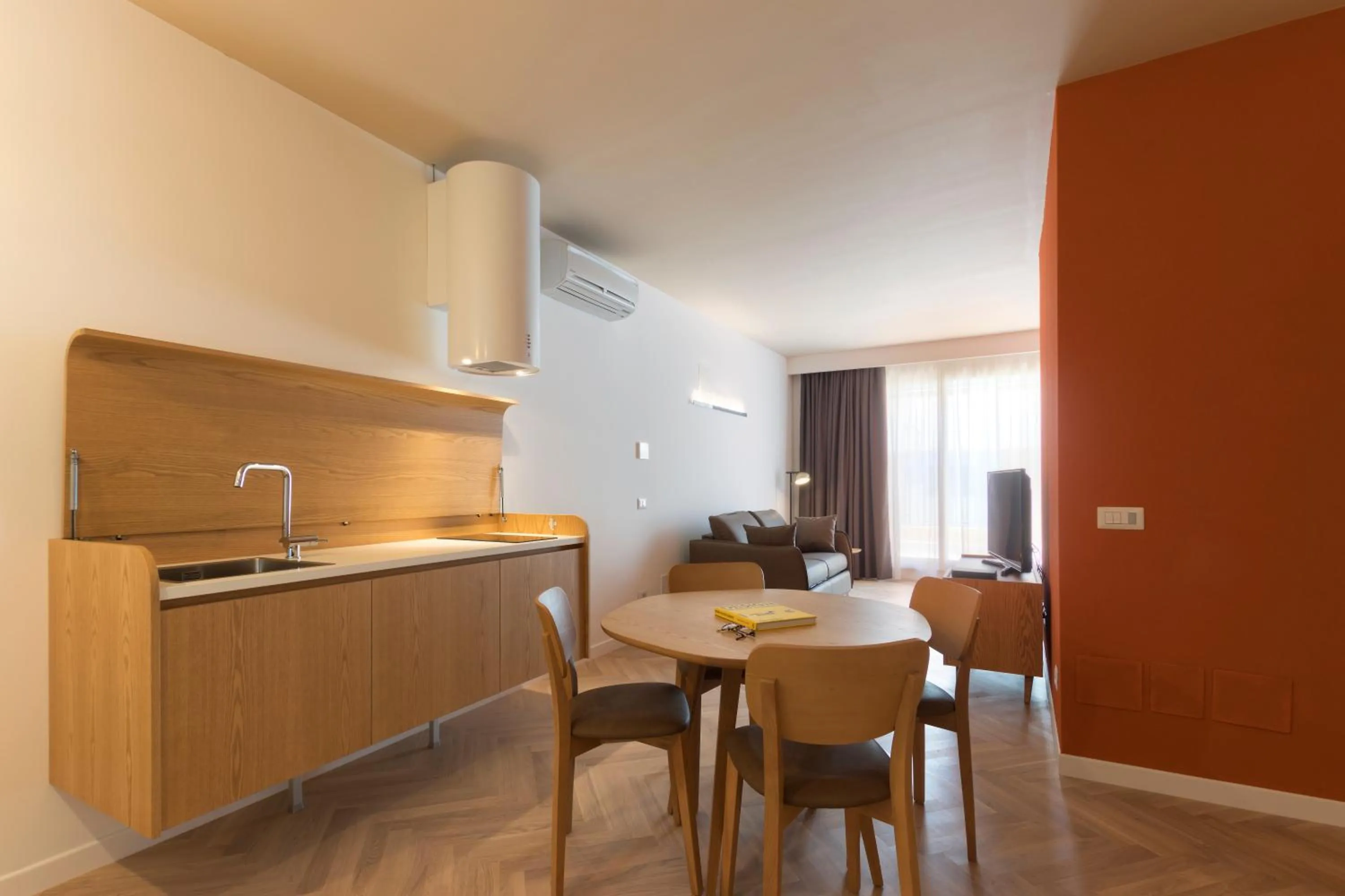 Kitchen or kitchenette in Metropolitan Suites
