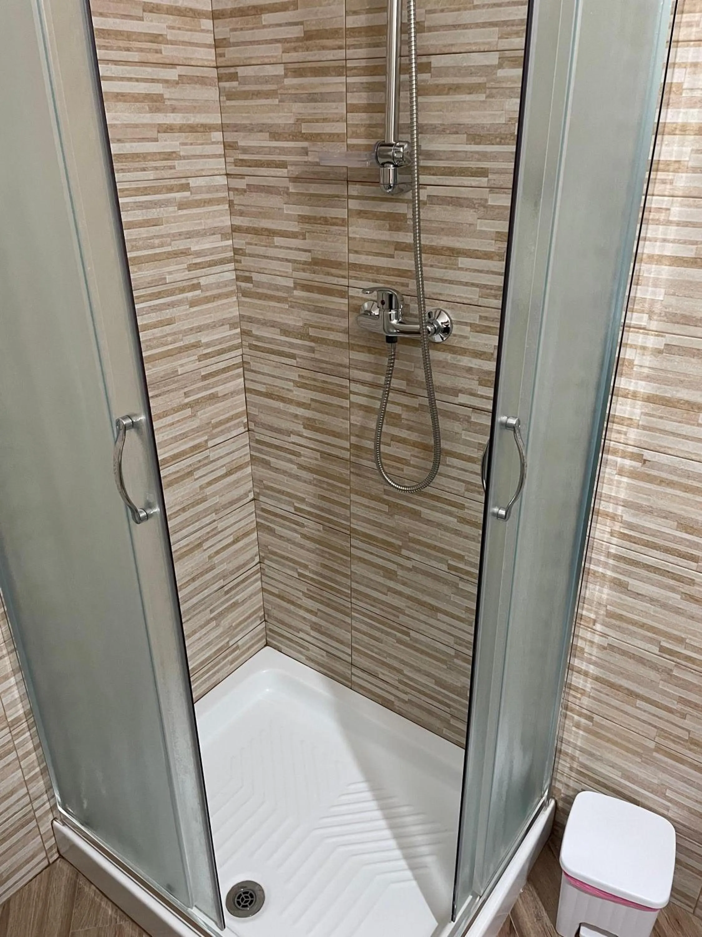 Shower in Al Castello