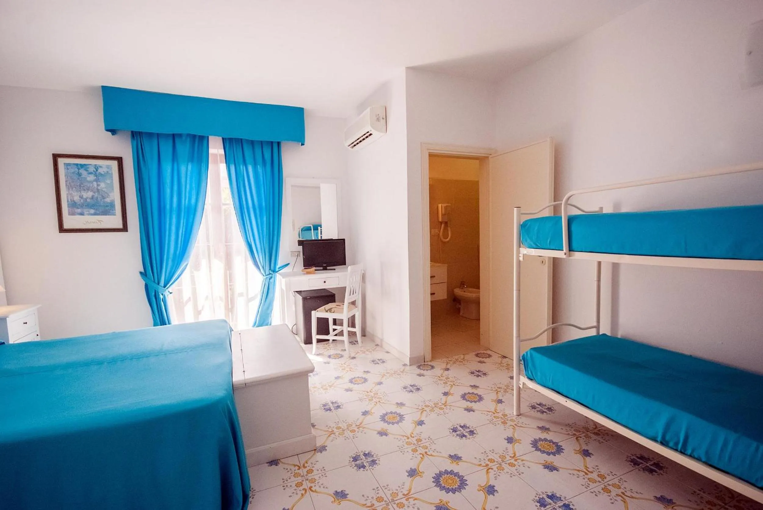 Photo of the whole room, Bed in Hotel Residence Villa San Giovanni