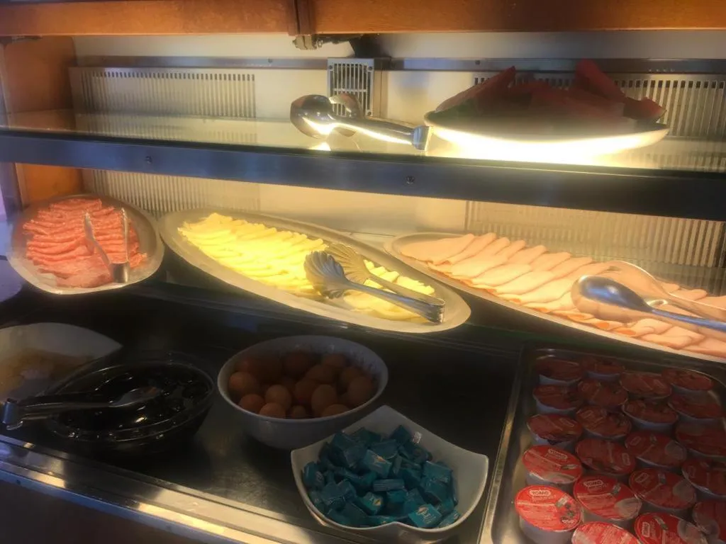 Buffet breakfast in Hotel Residence Villa San Giovanni