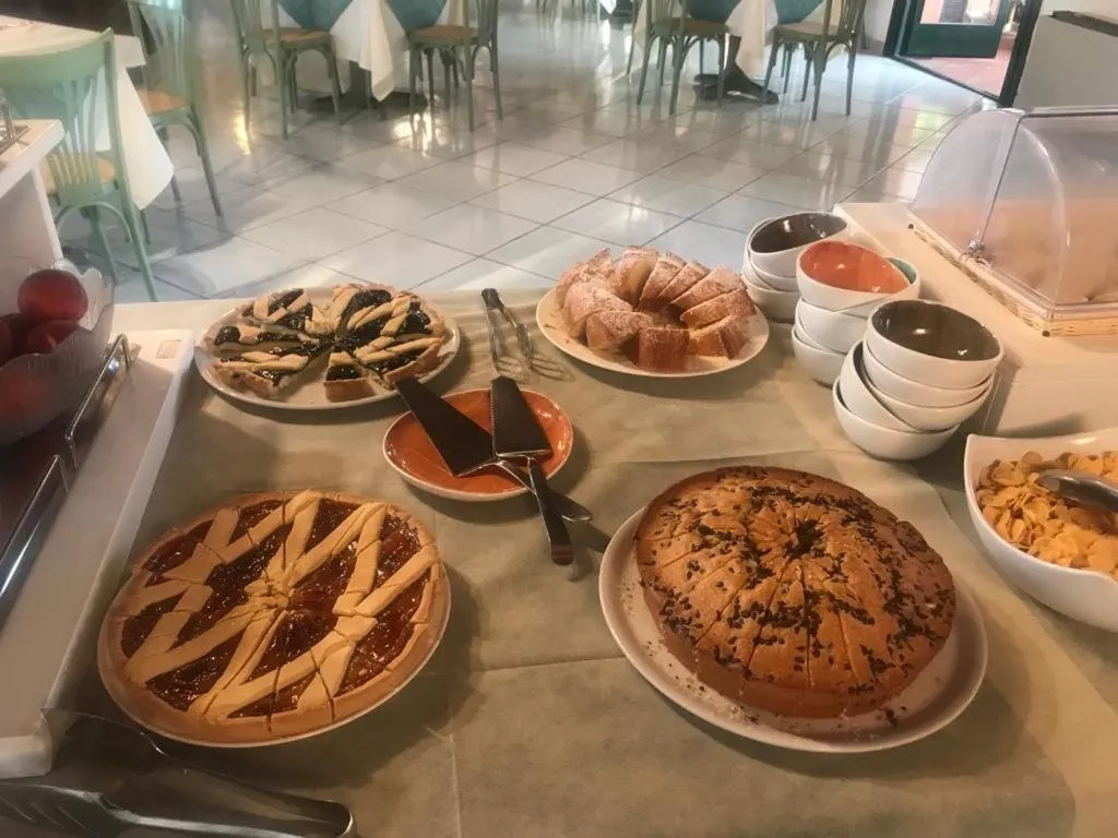 Food in Hotel Residence Villa San Giovanni