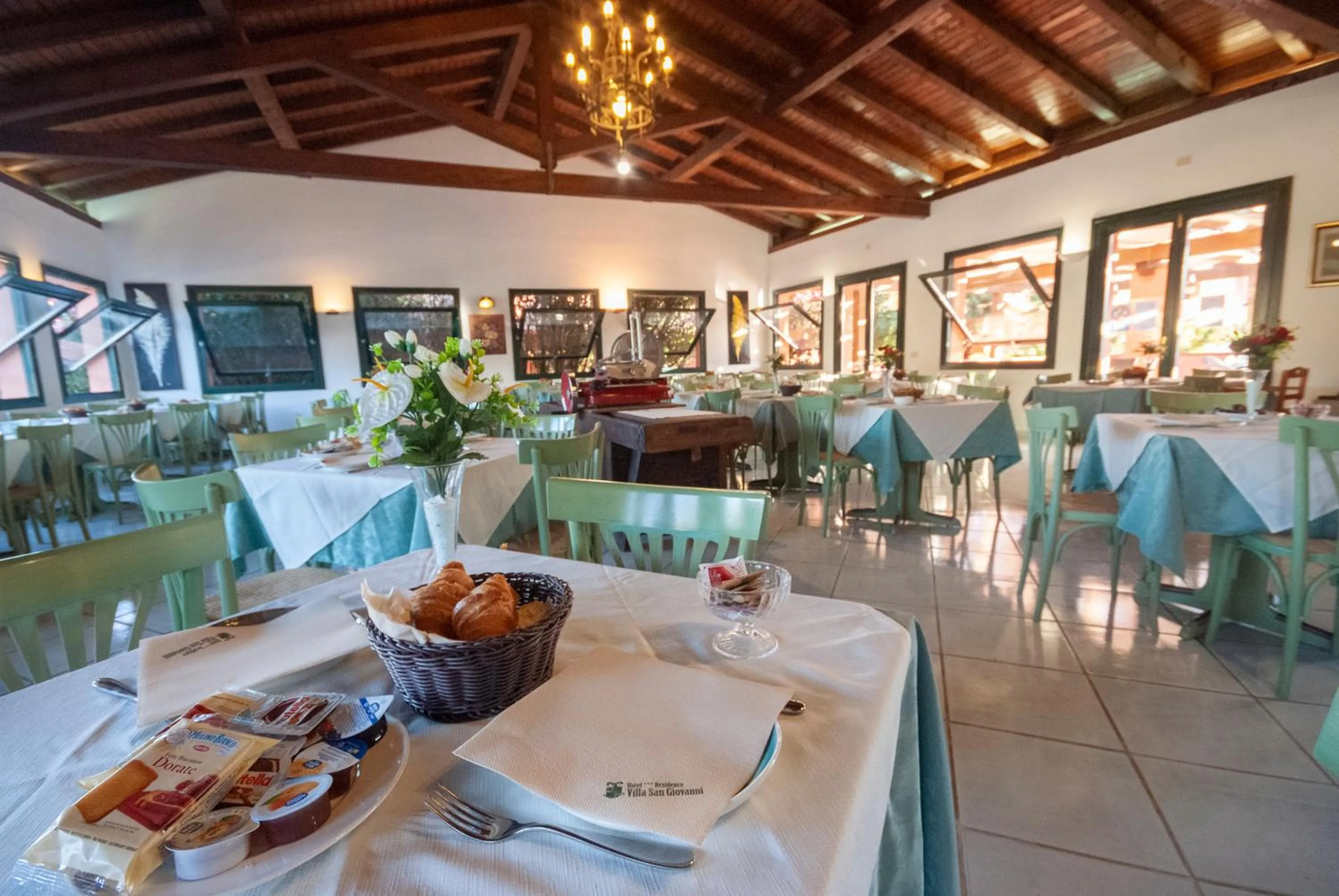 Breakfast in Hotel Residence Villa San Giovanni