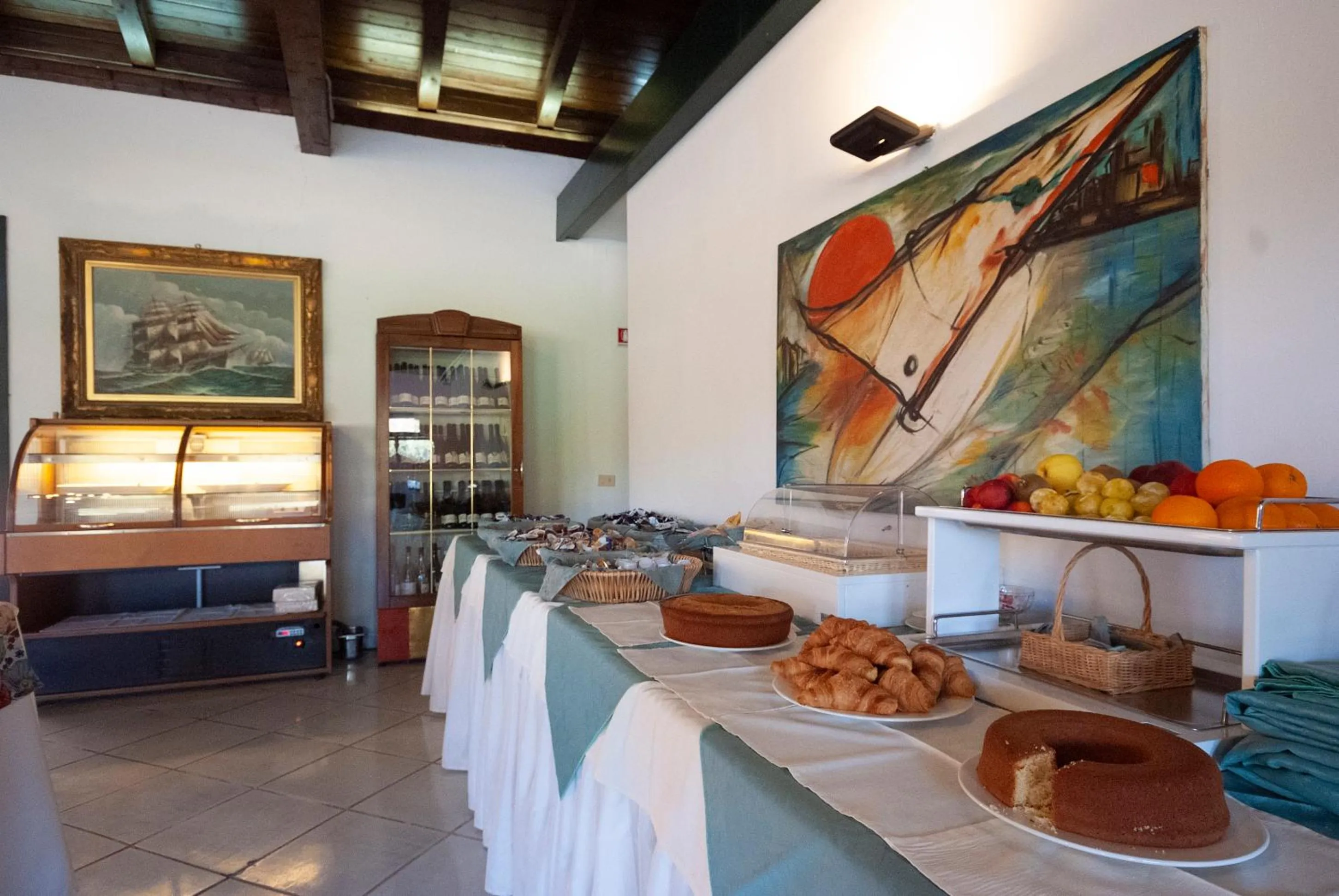 Buffet breakfast in Hotel Residence Villa San Giovanni