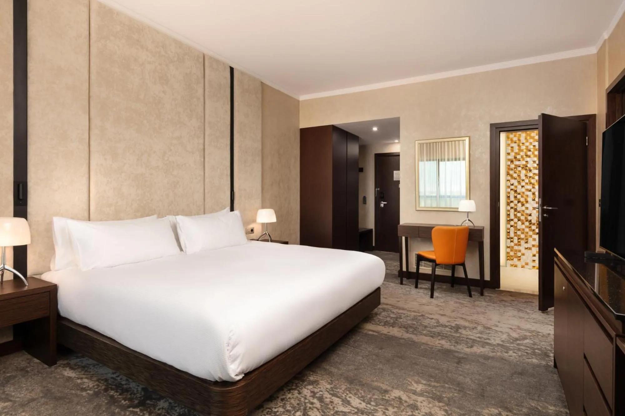 Bed in DoubleTree by Hilton Łódź