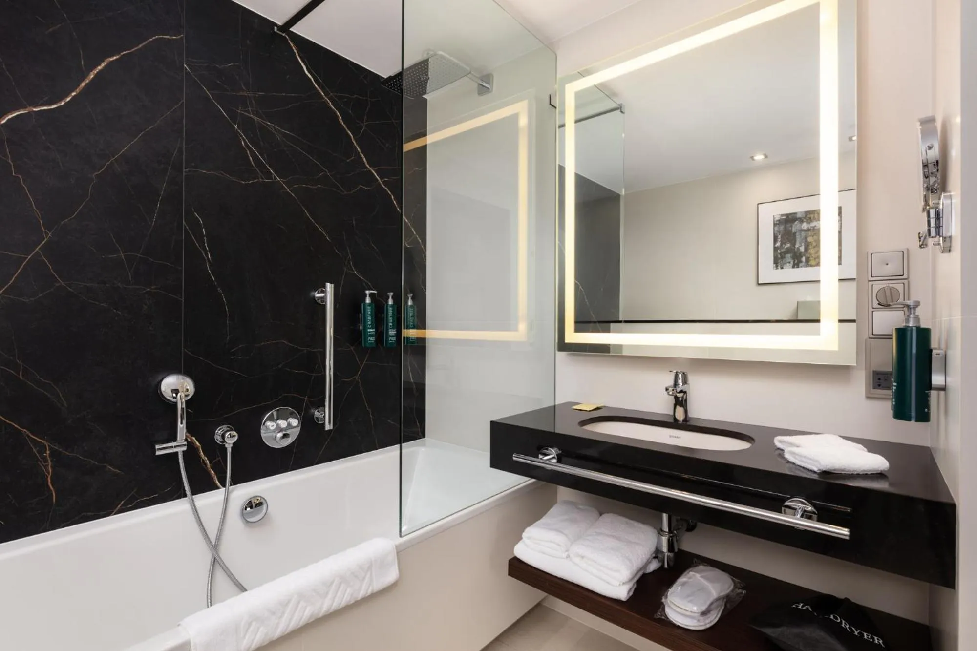 Shower in DoubleTree by Hilton Łódź