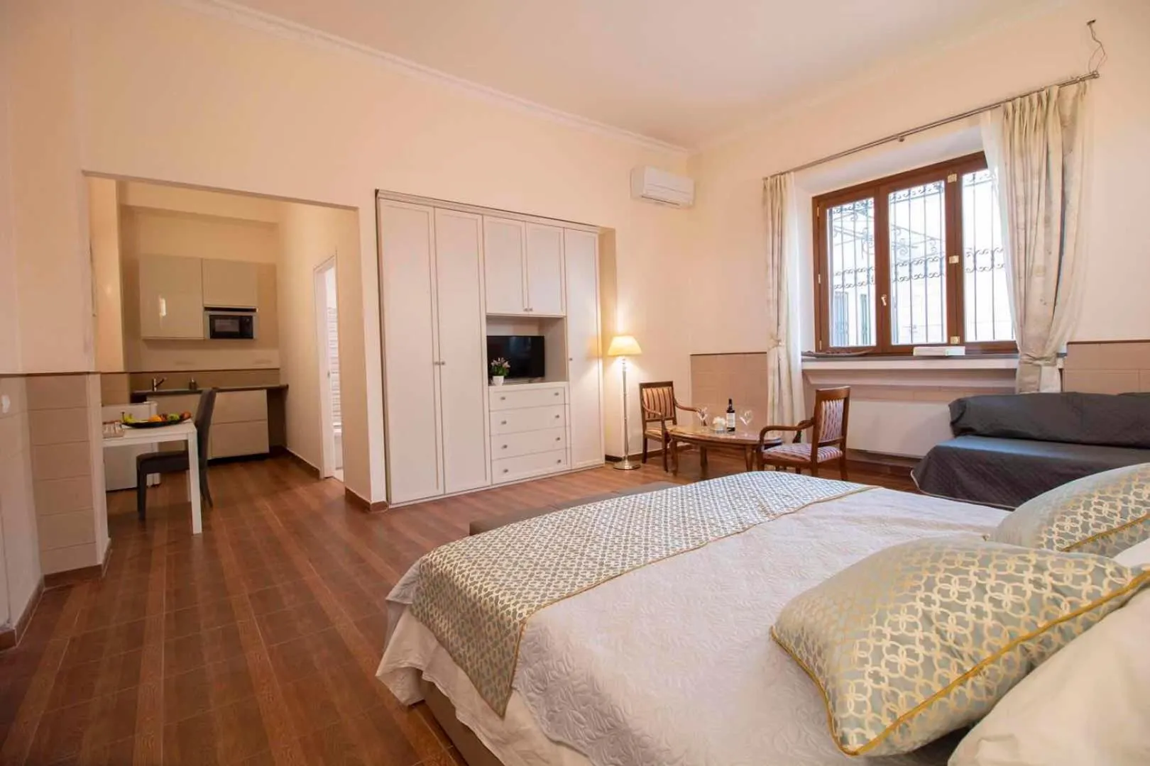 Photo of the whole room, Bed in Villa Gelsomino Garden