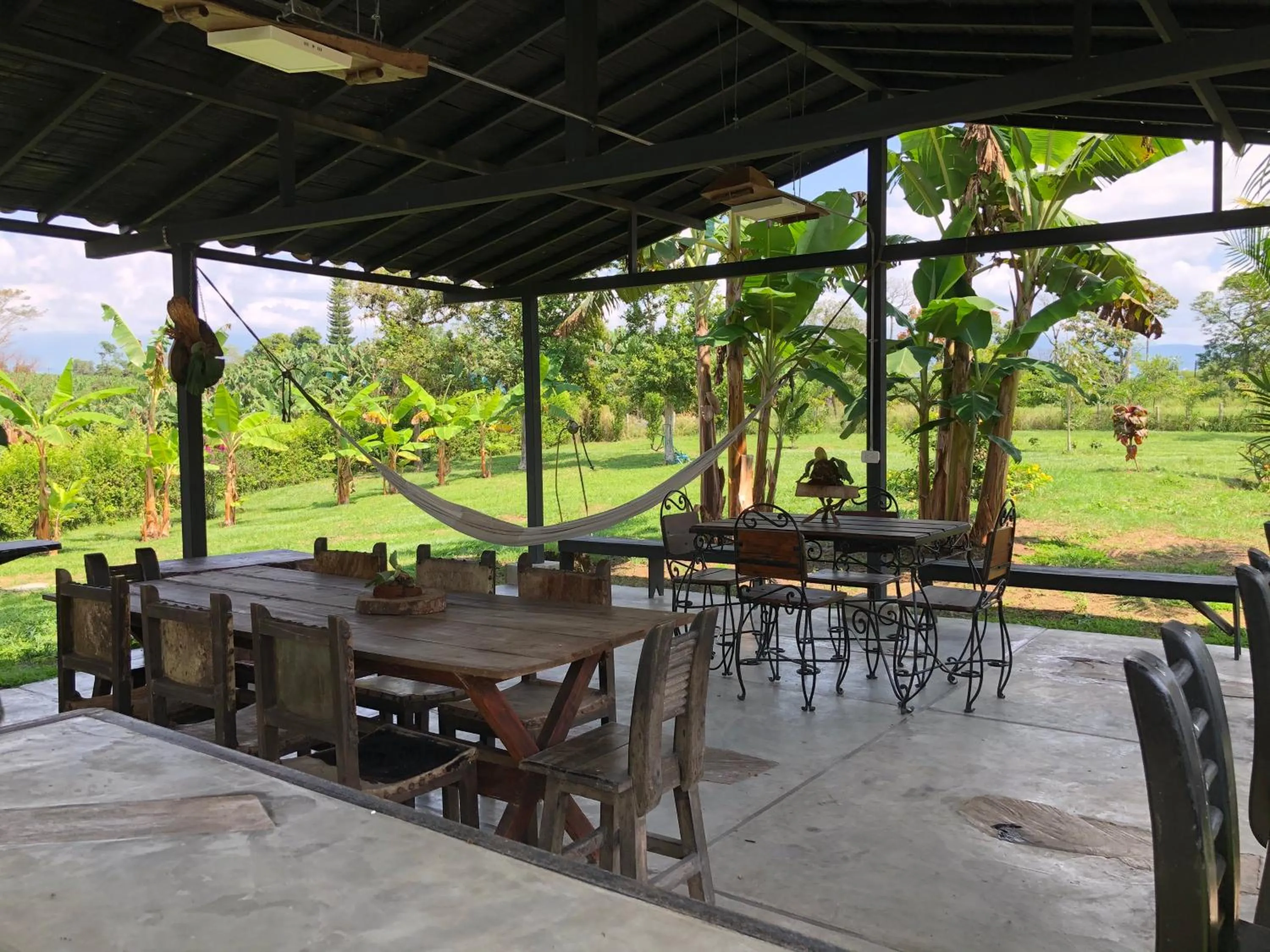 BBQ facilities in Finca Hotel Brasilia