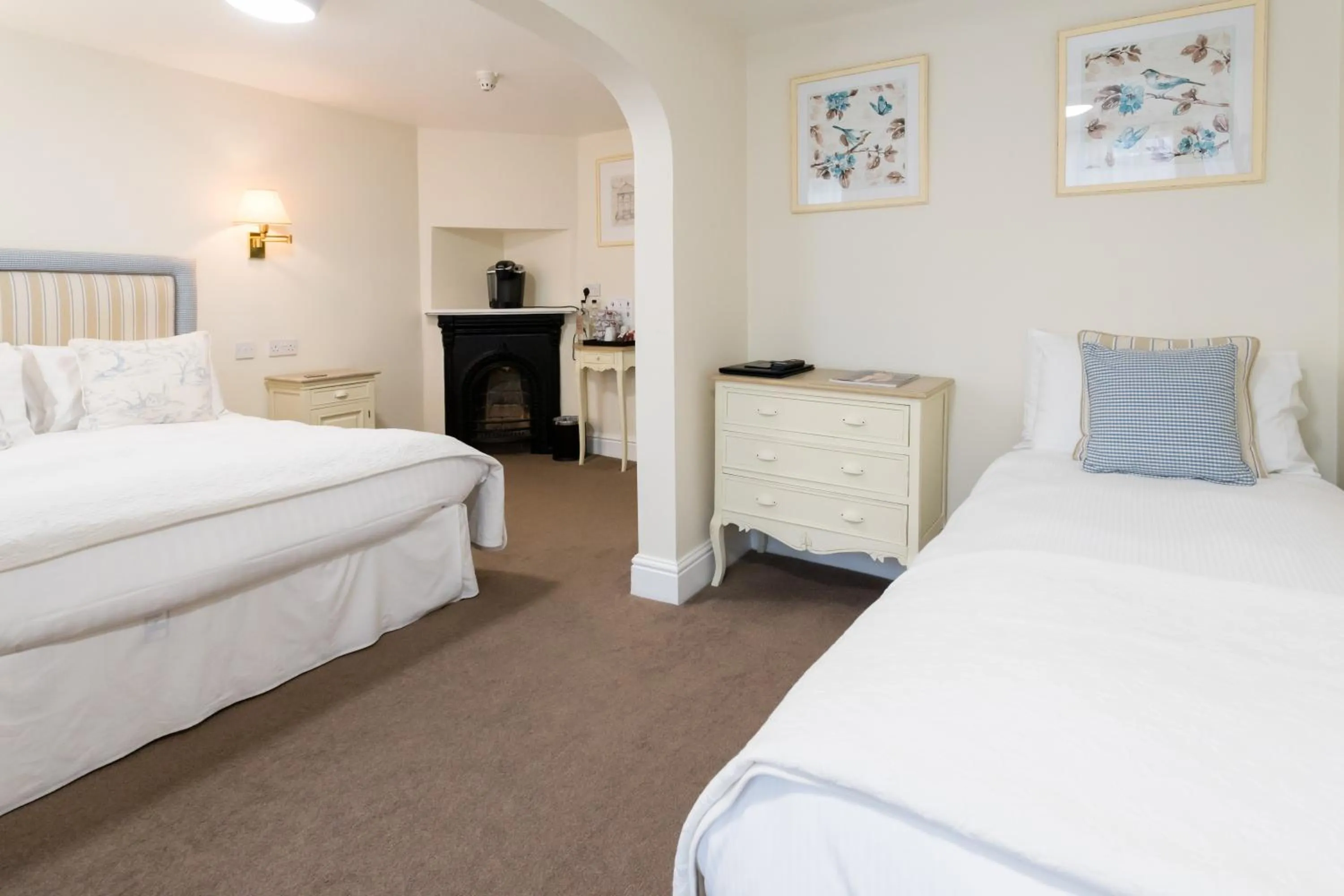 Bed in The Old Fourpenny Hotel